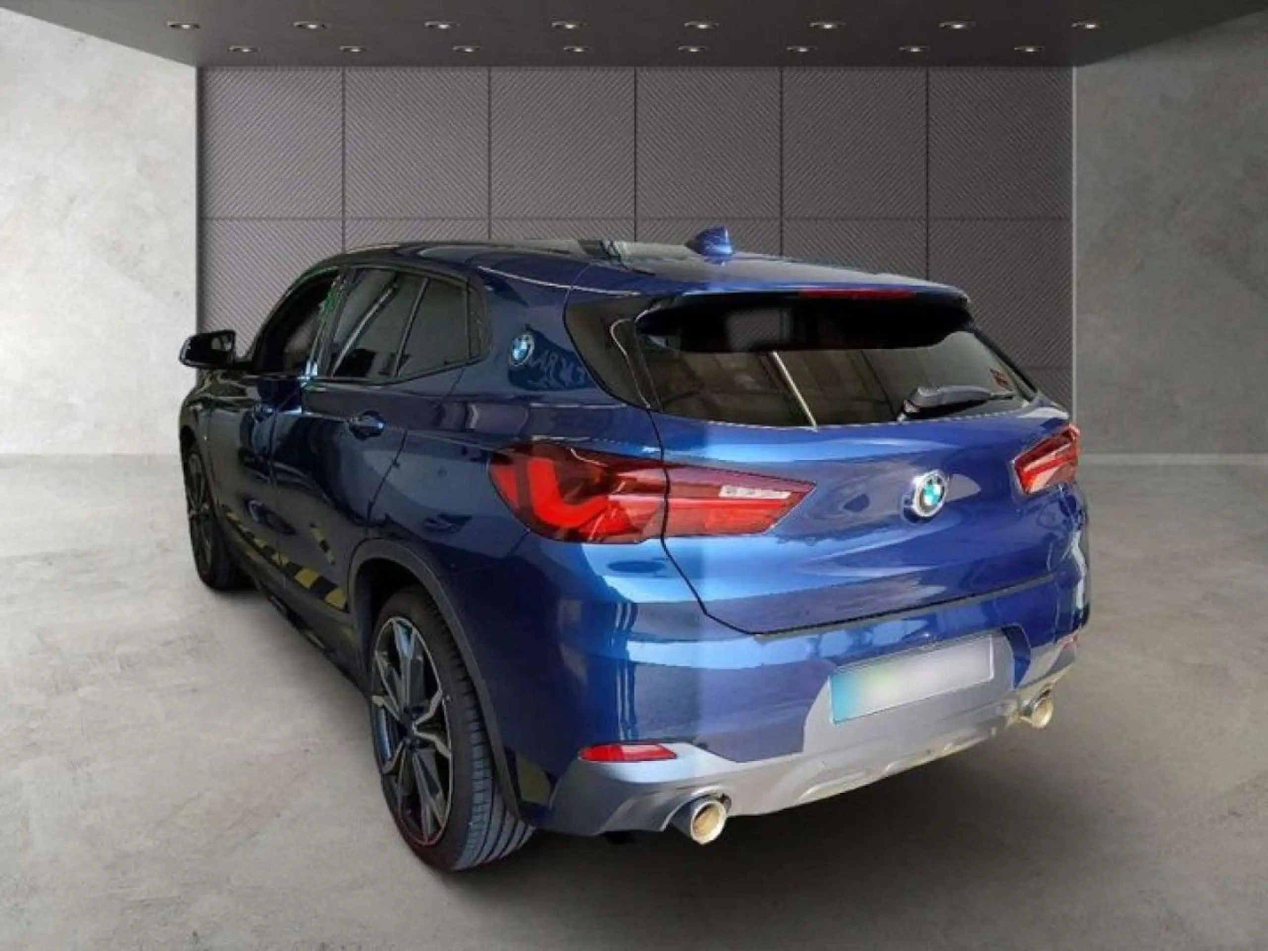 BMW - X2