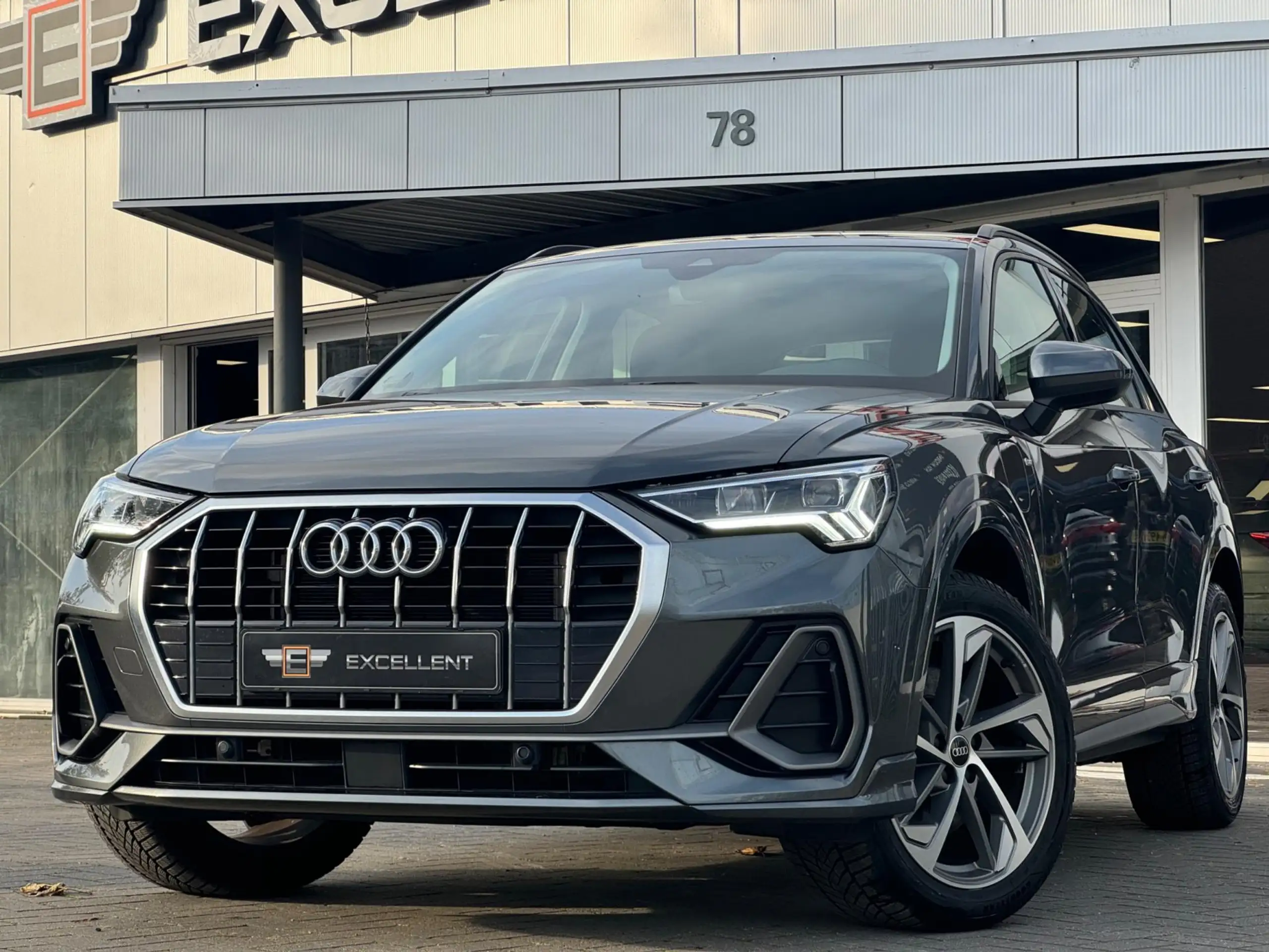 Audi - Q3