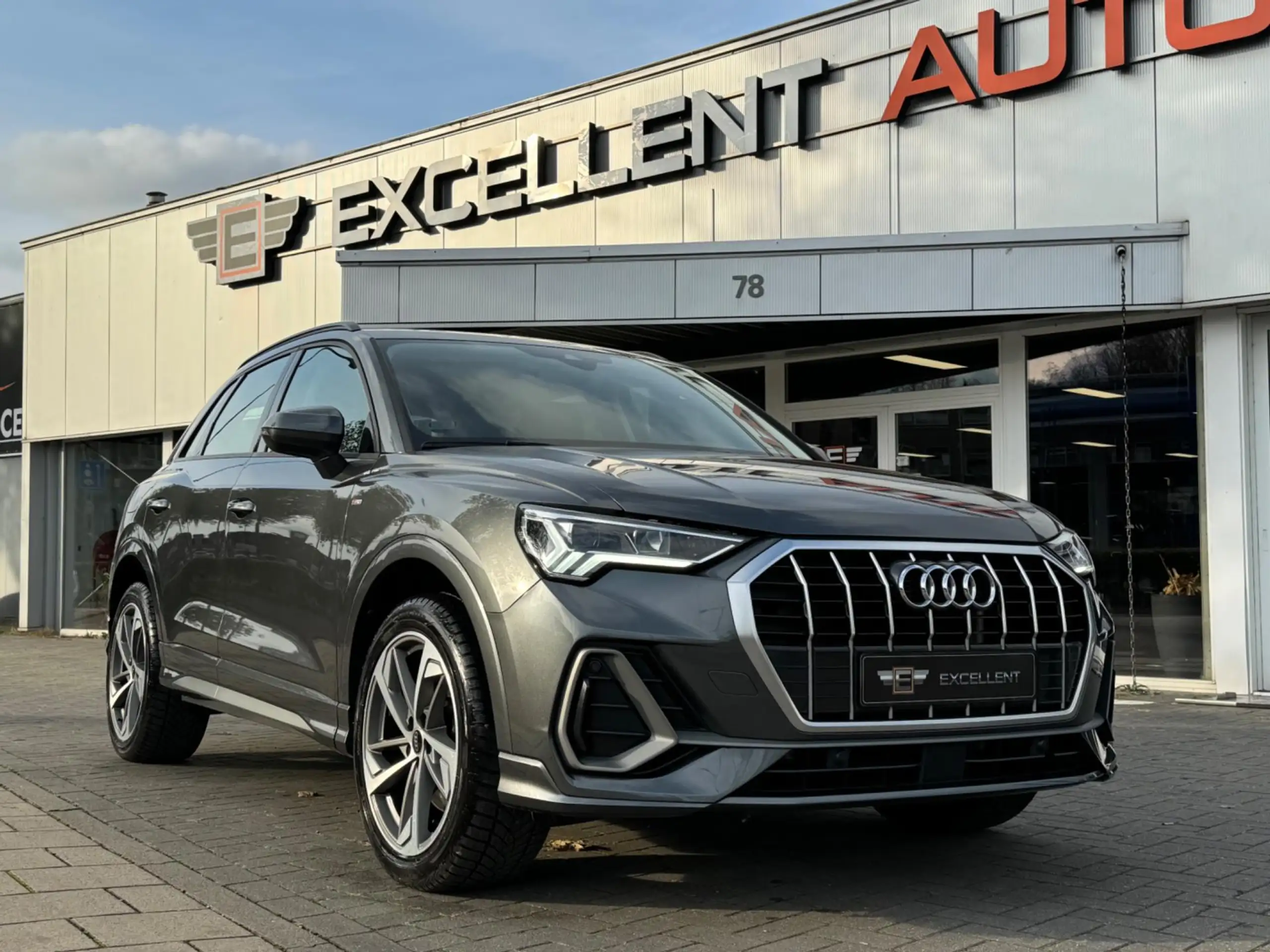 Audi - Q3