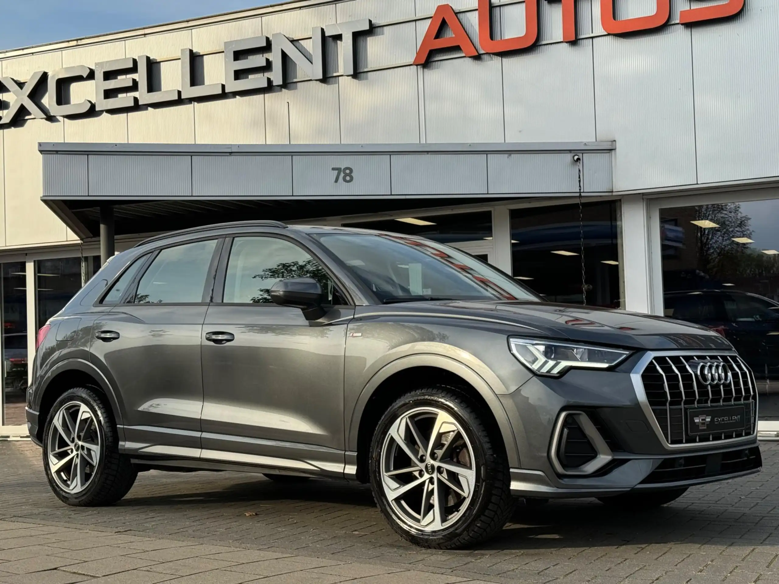 Audi - Q3