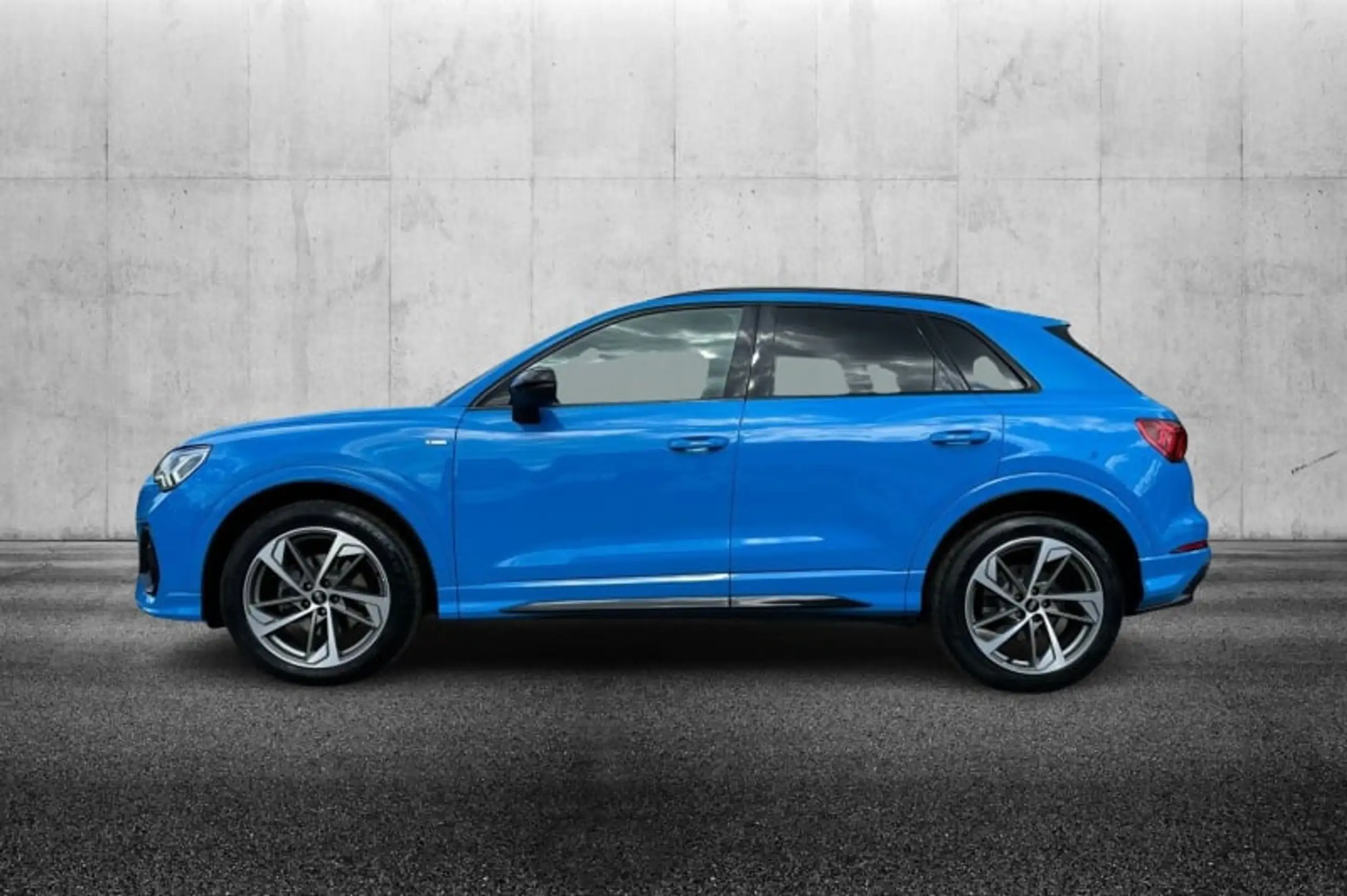 Audi - Q3