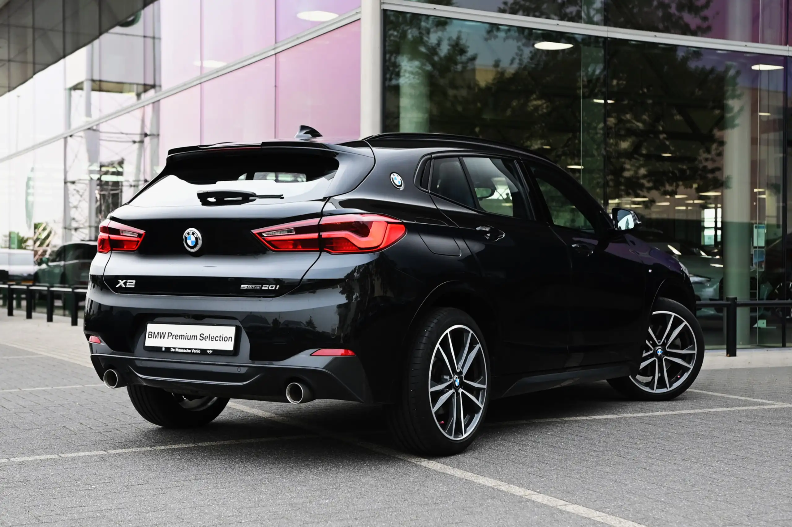 BMW - X2