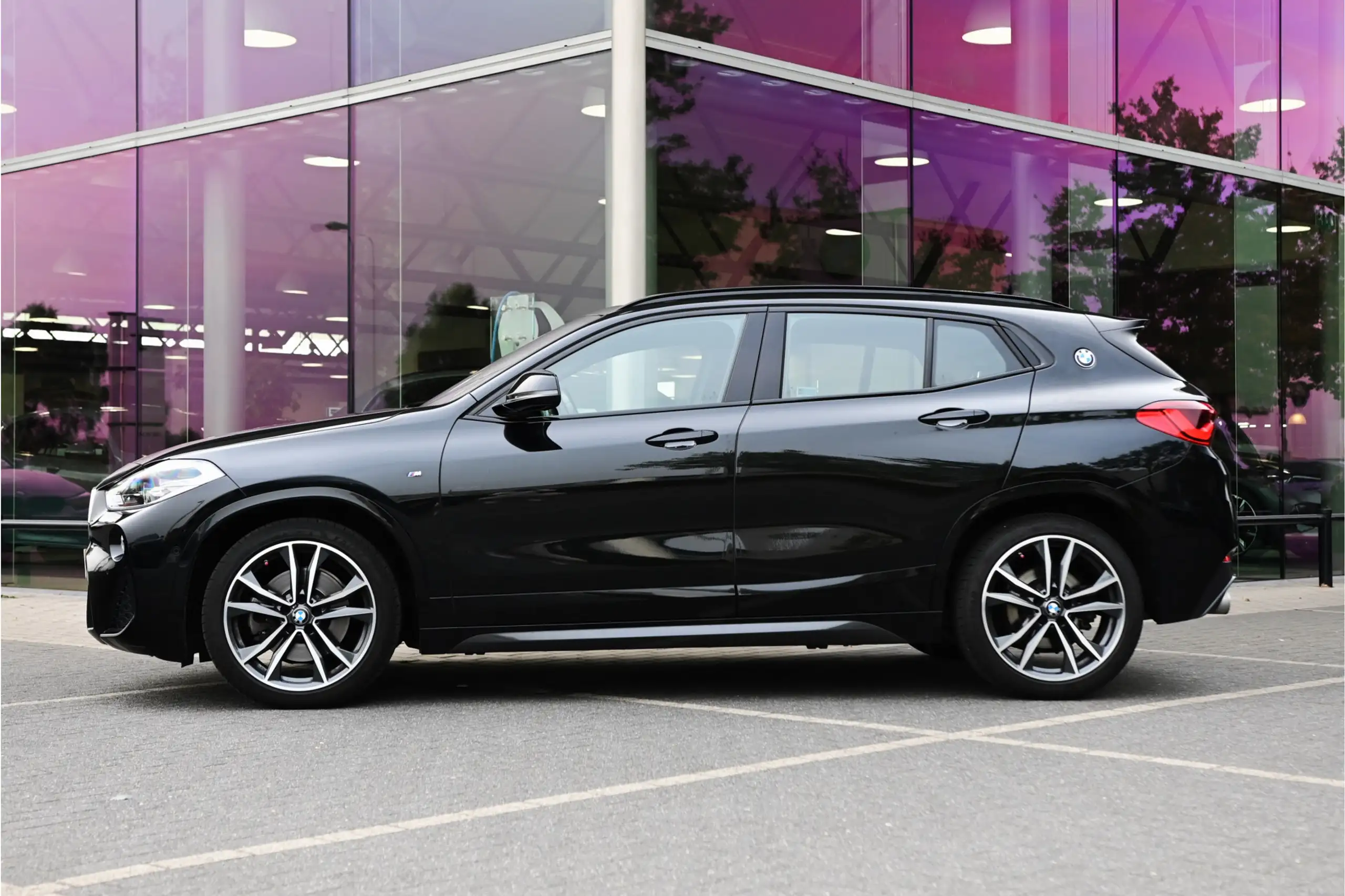 BMW - X2