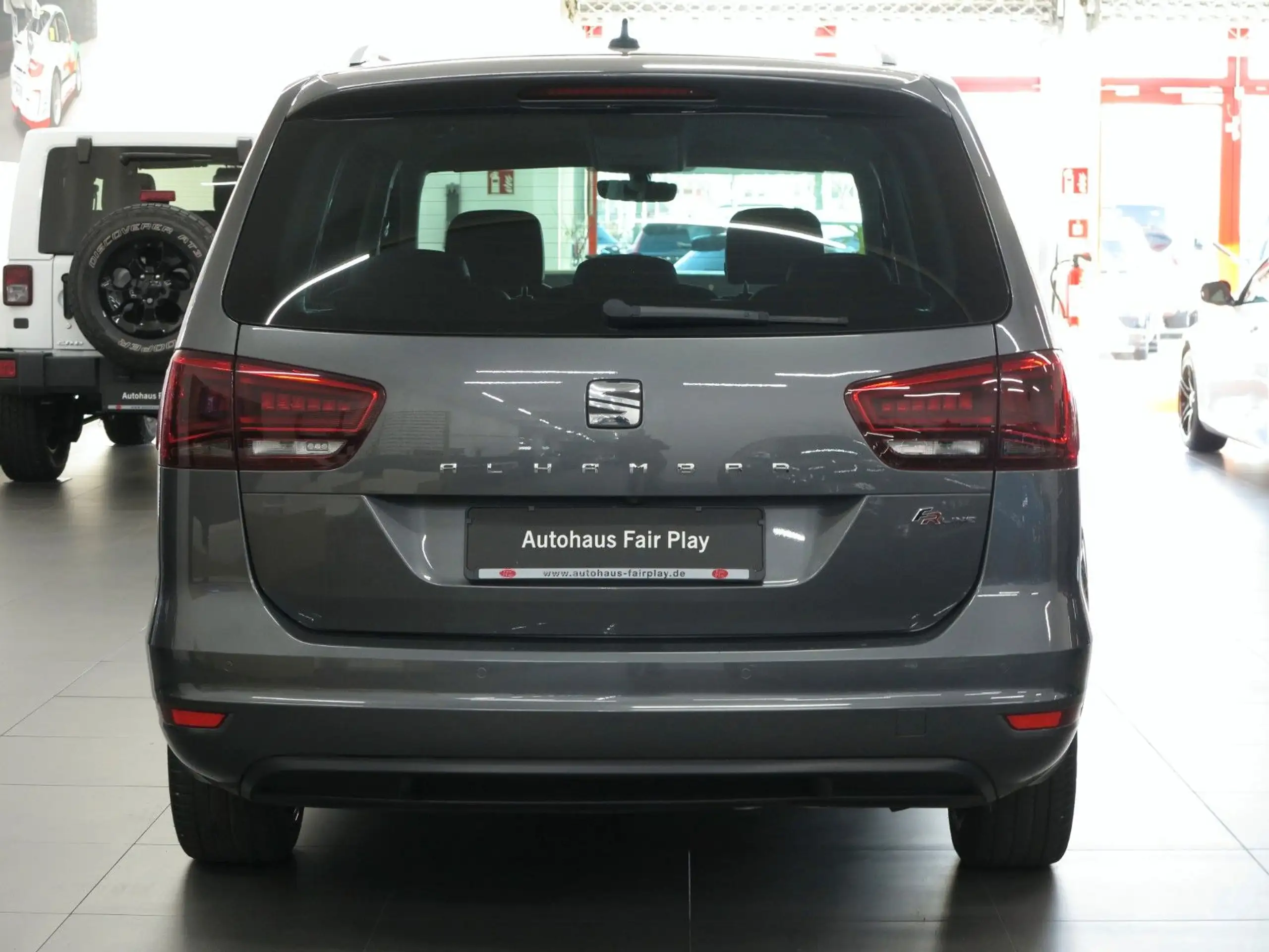 SEAT - Alhambra