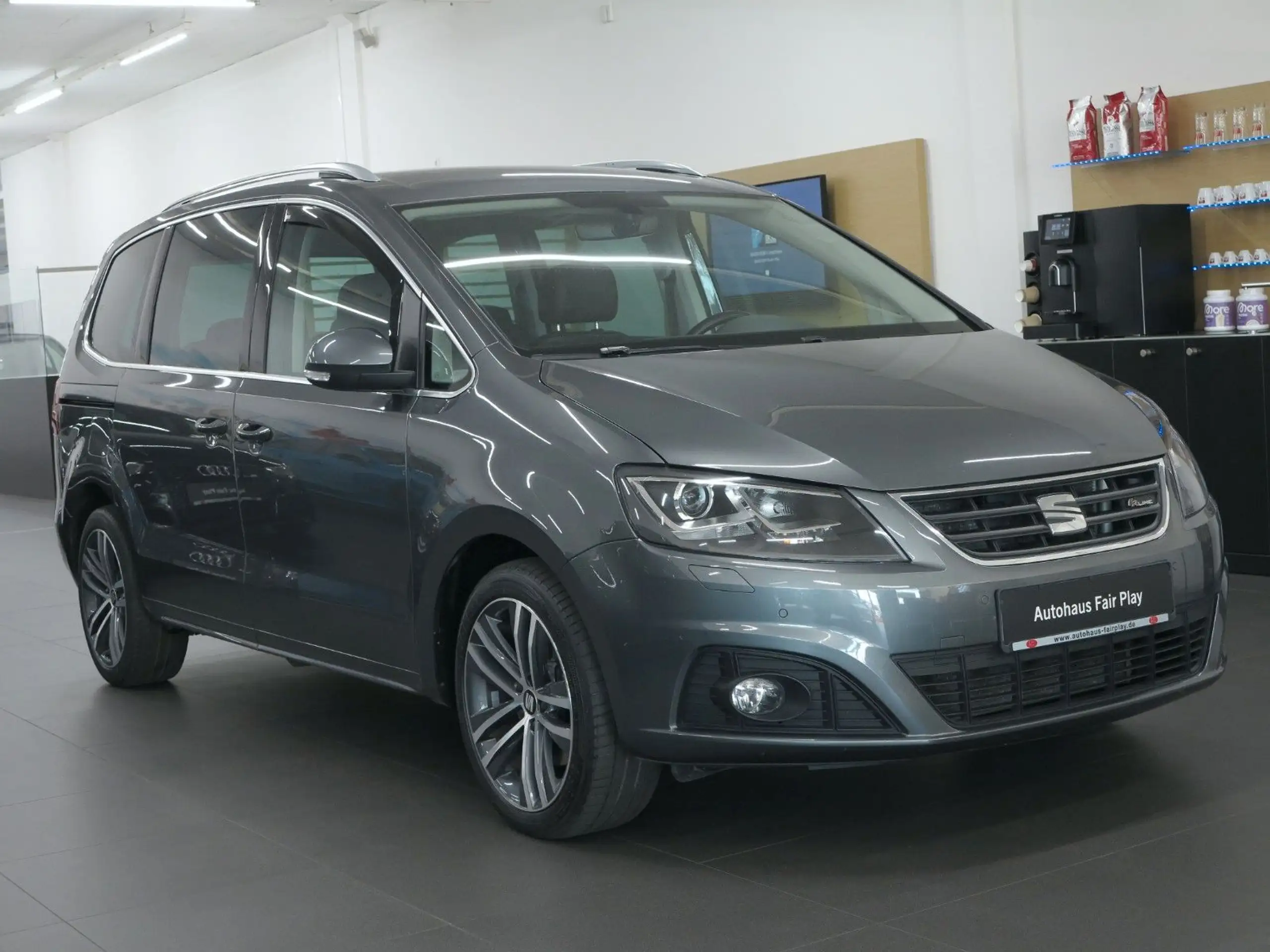 SEAT - Alhambra