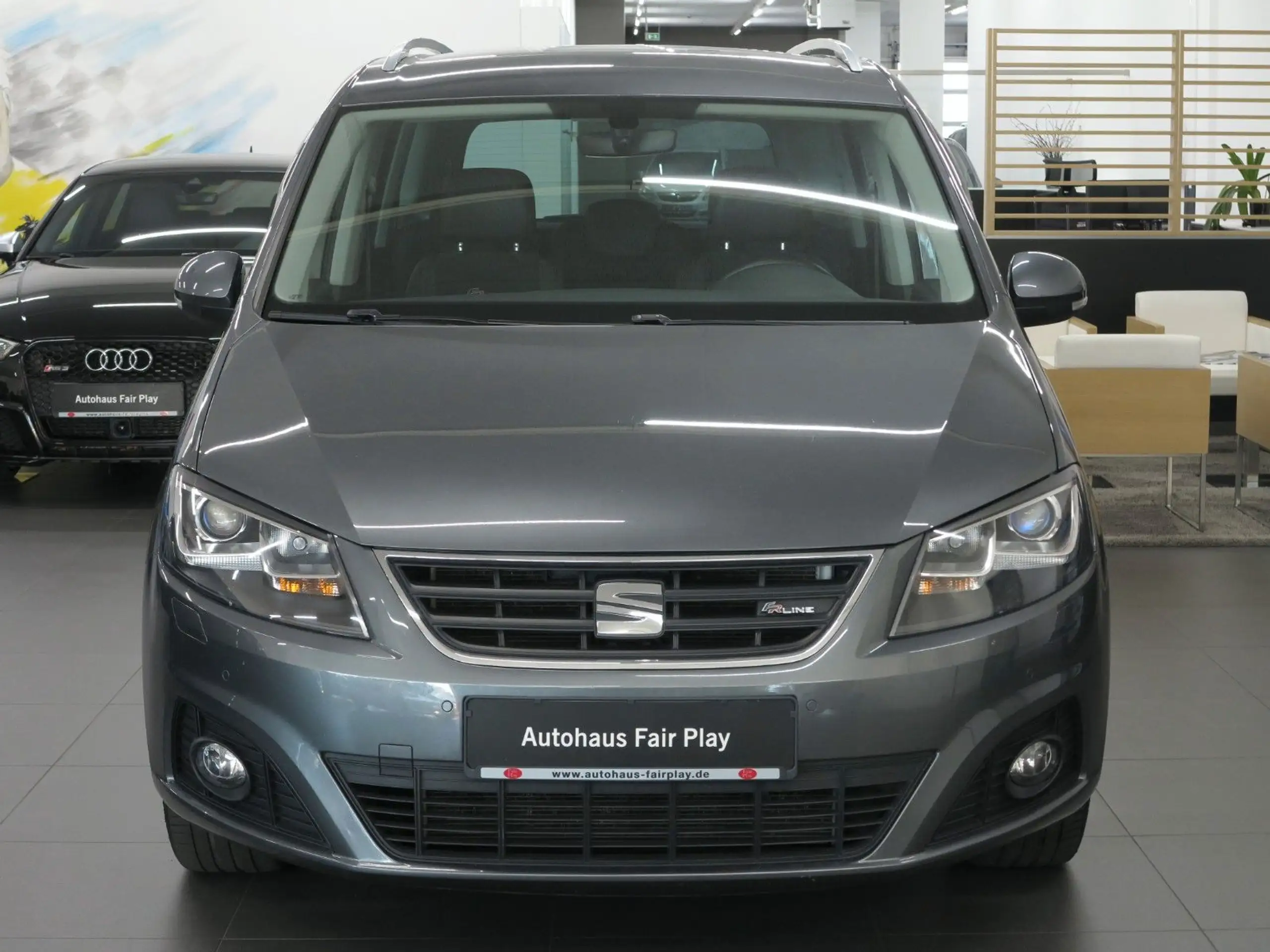 SEAT - Alhambra