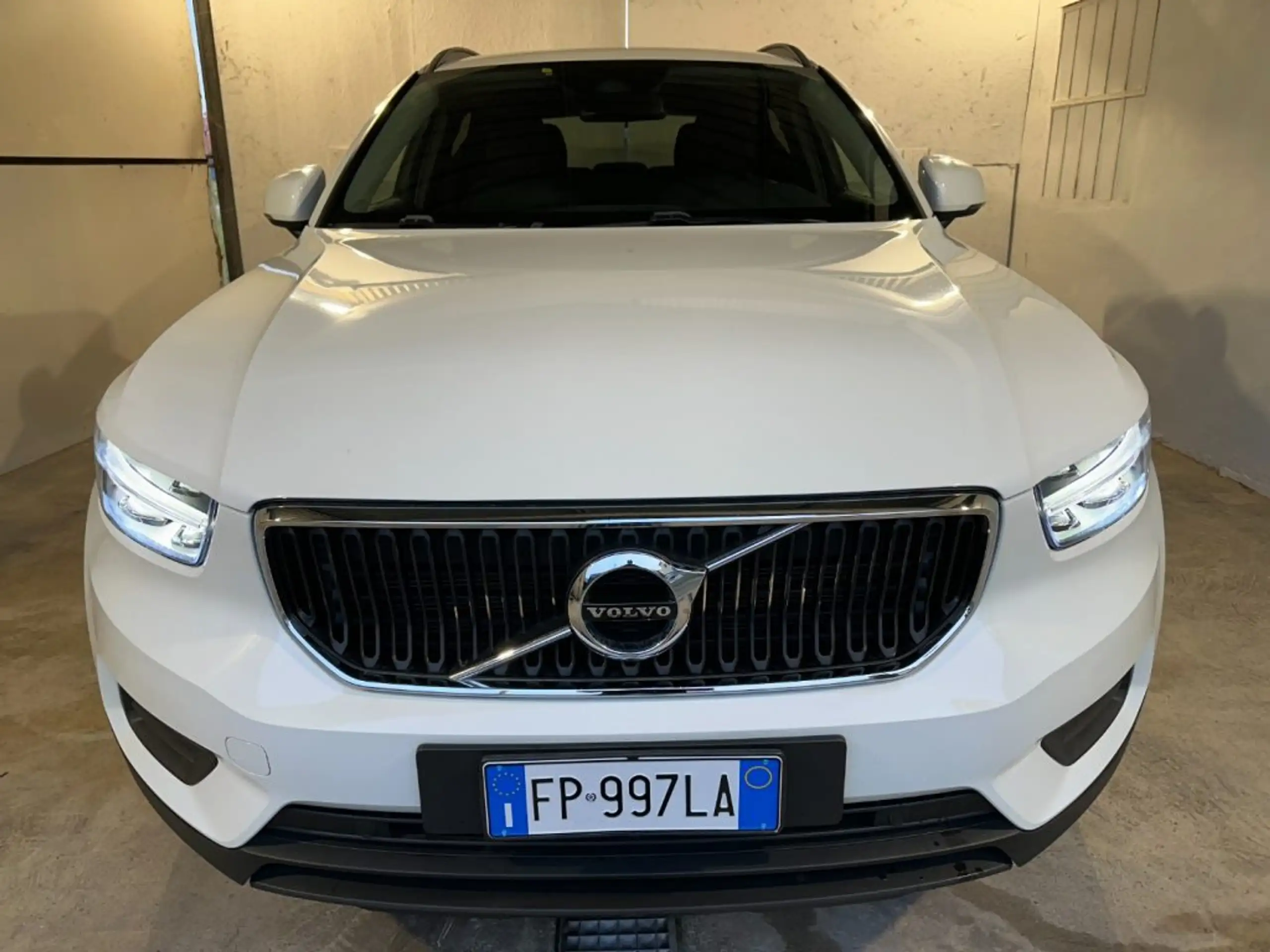 Volvo - XC40