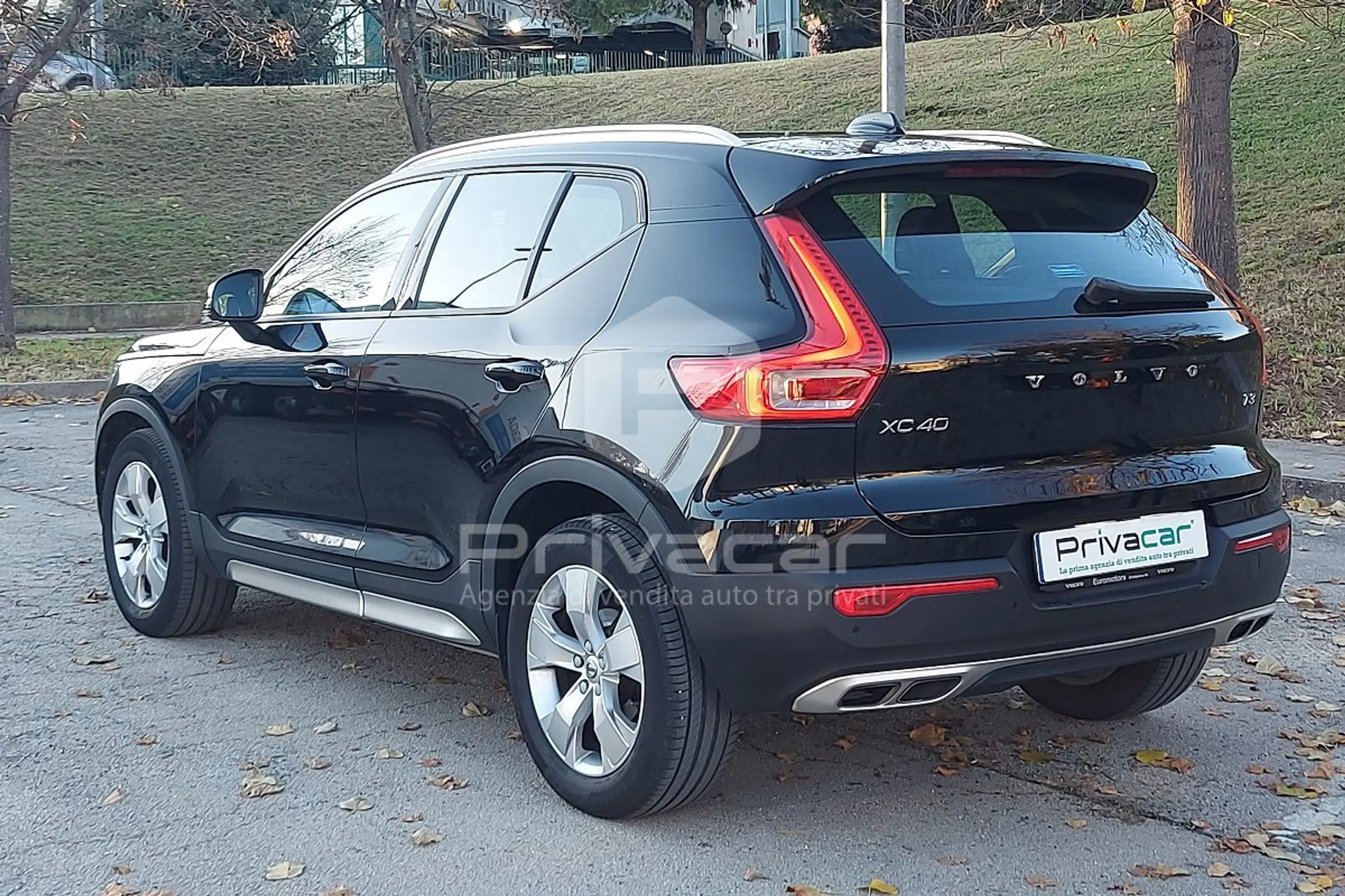 Volvo - XC40