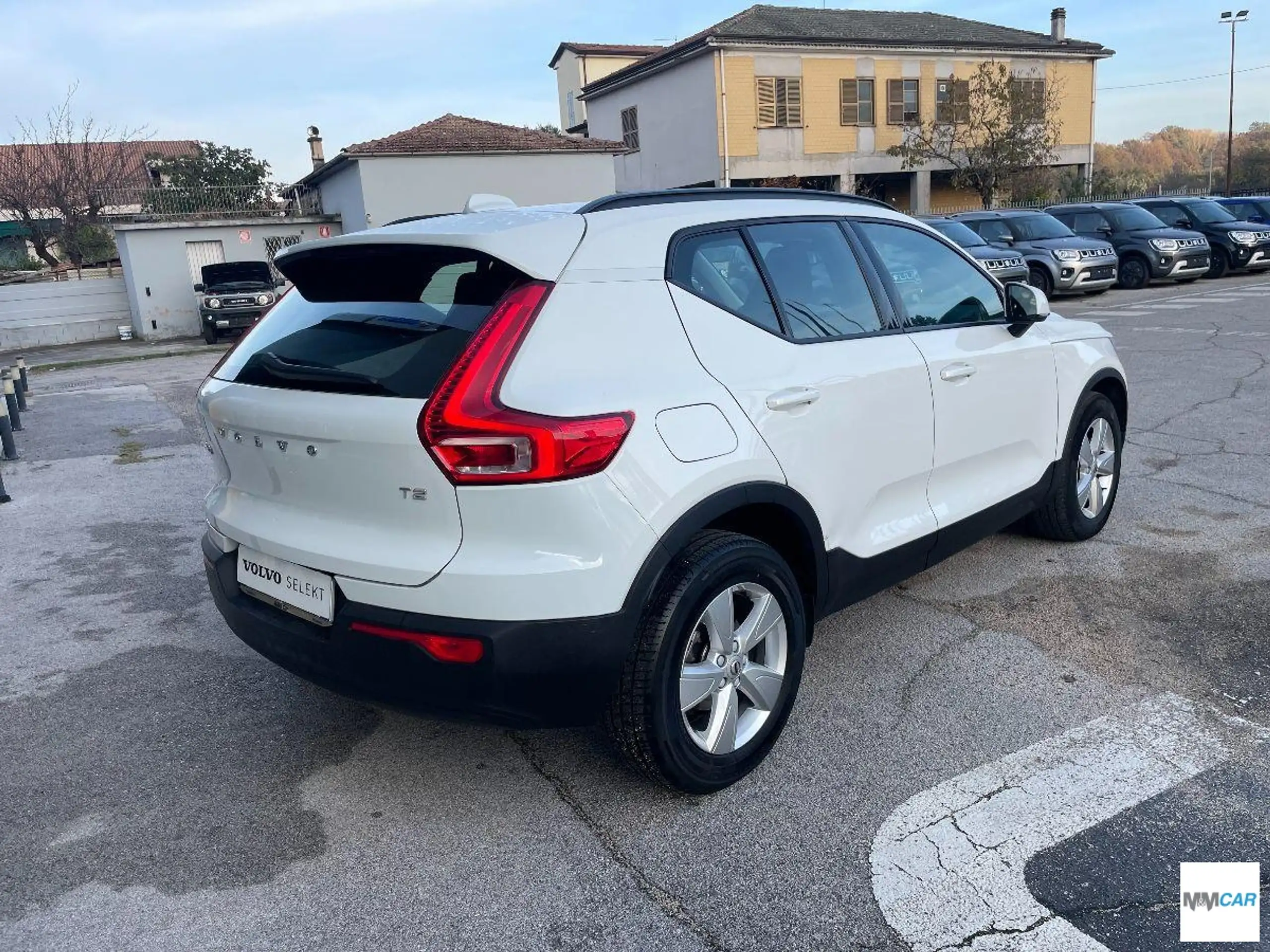 Volvo - XC40