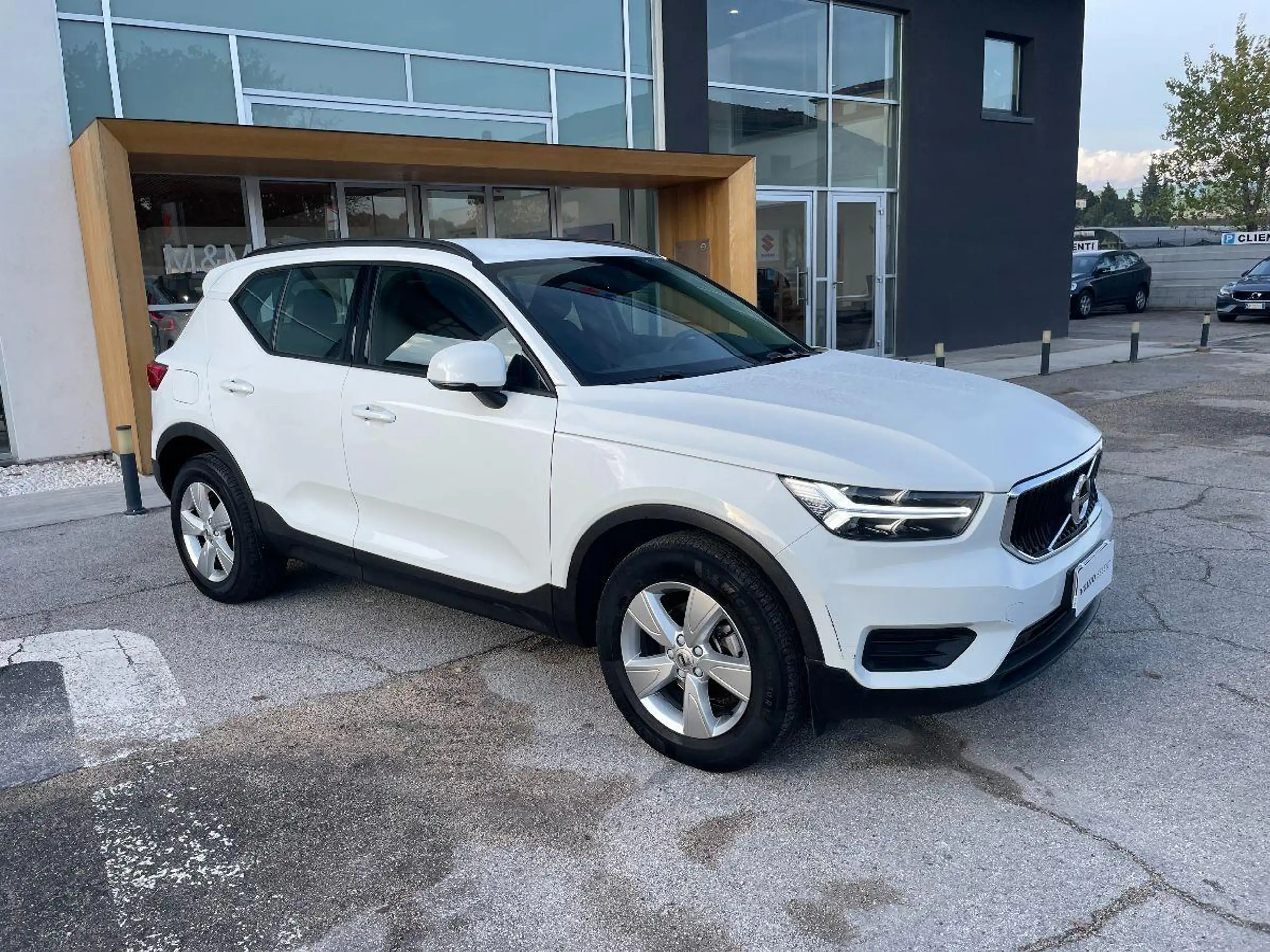 Volvo - XC40