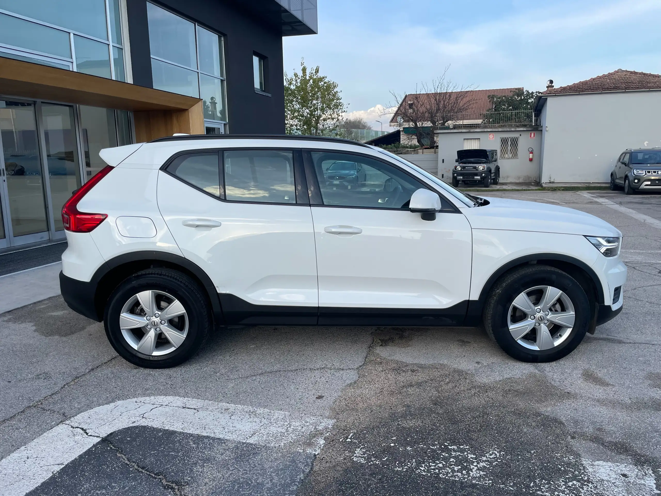 Volvo - XC40