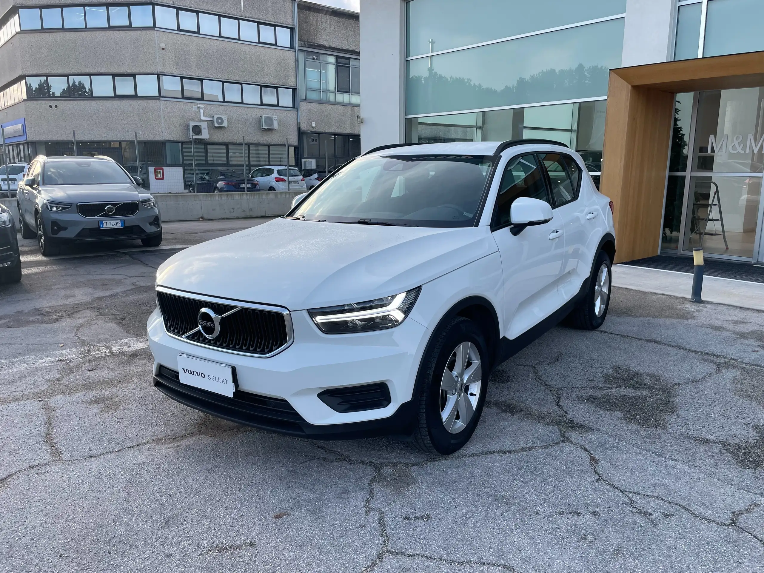 Volvo - XC40