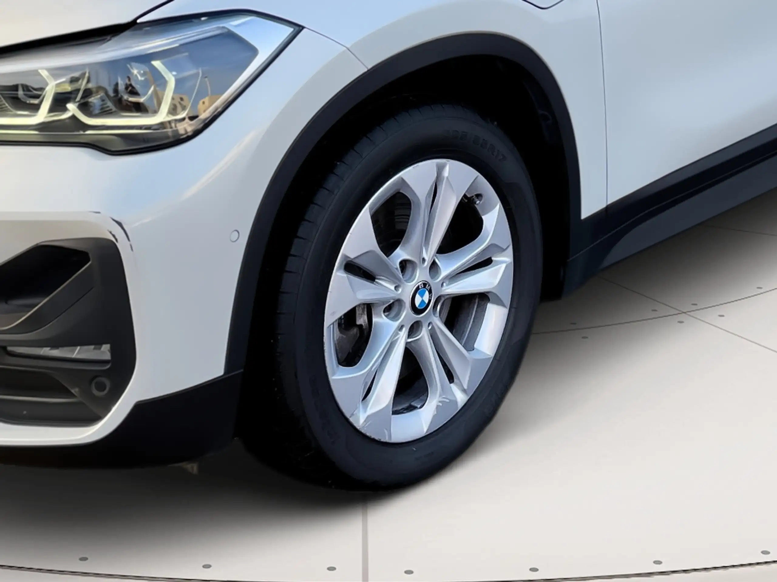 BMW - X1