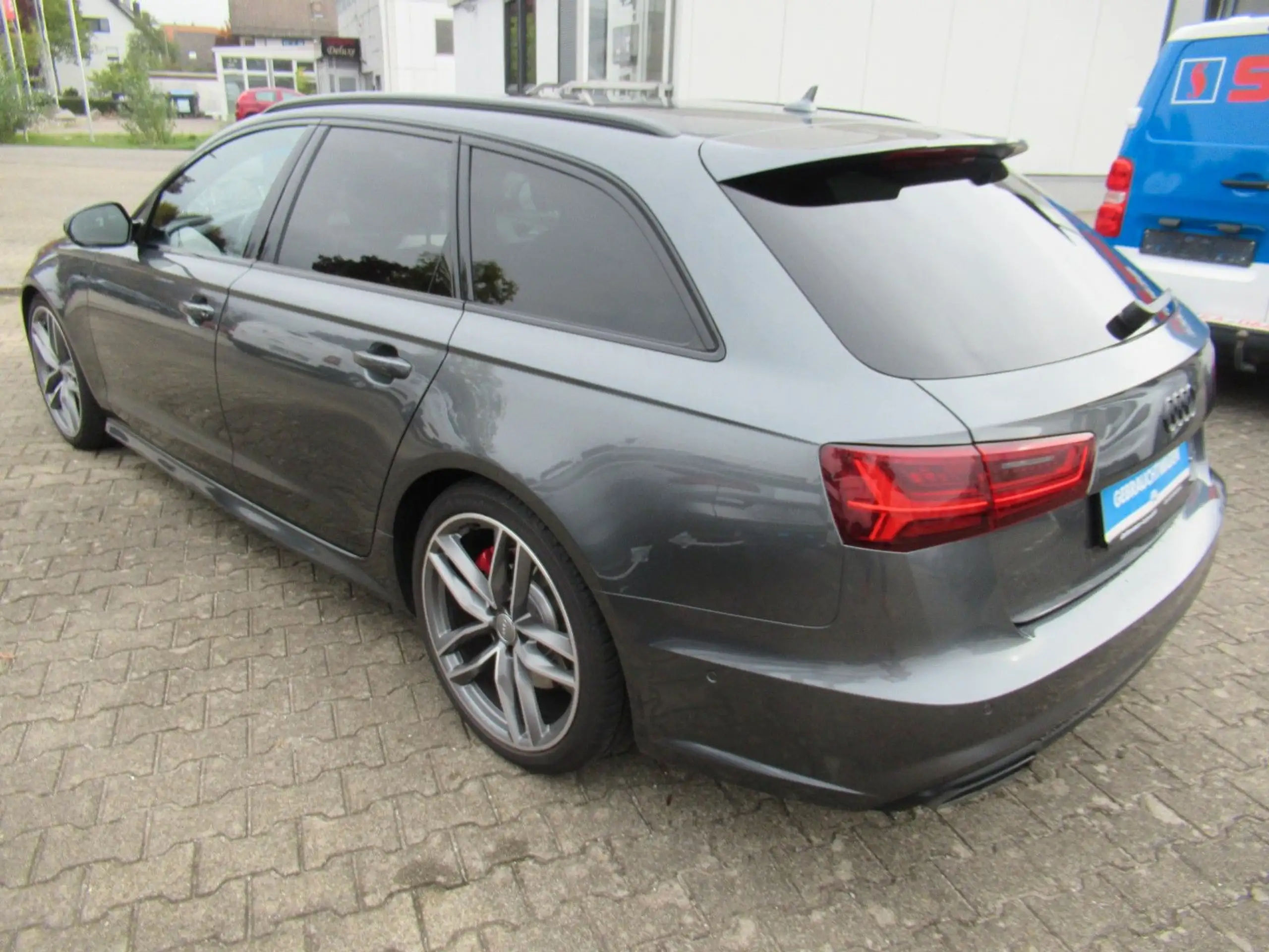 Audi - A6