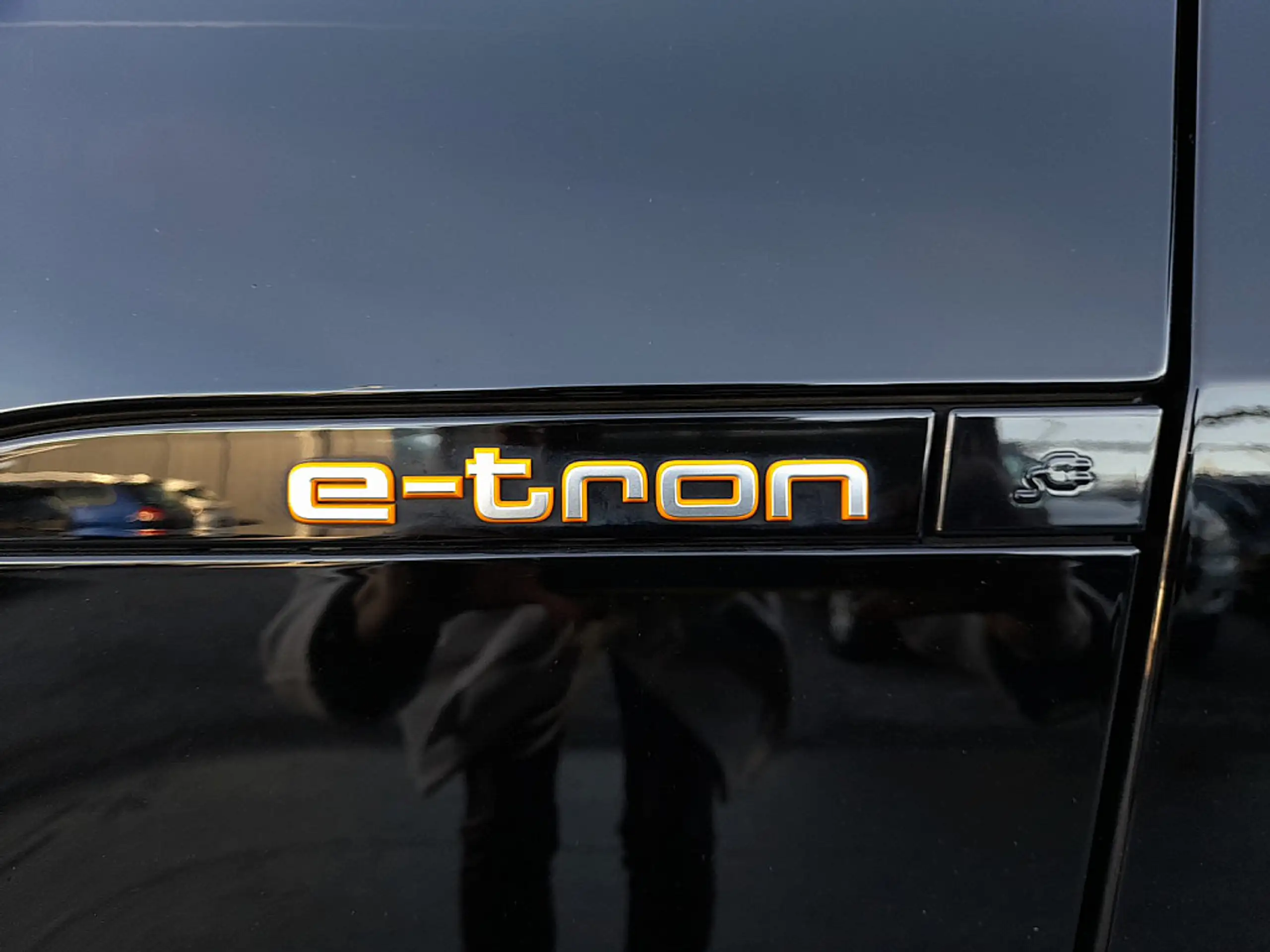 Audi - e-tron