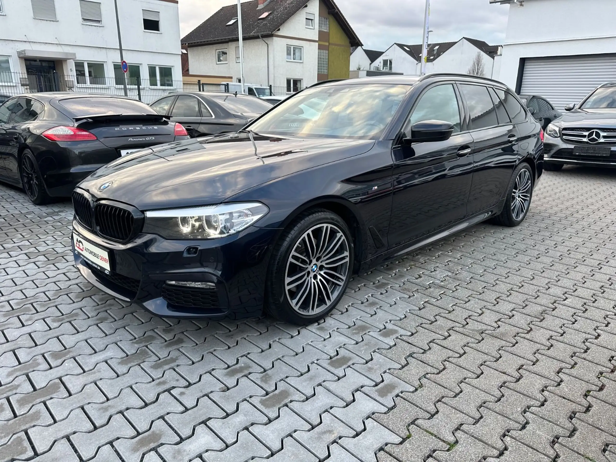 BMW - 520