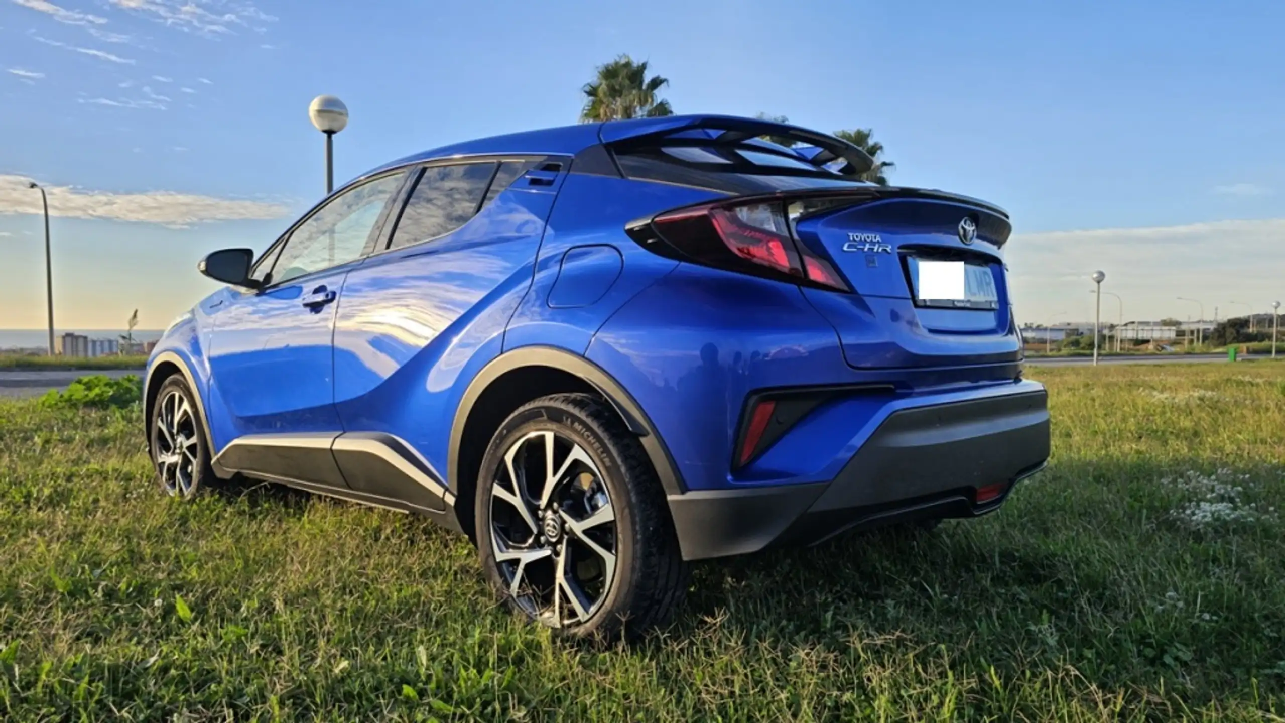 Toyota - C-HR