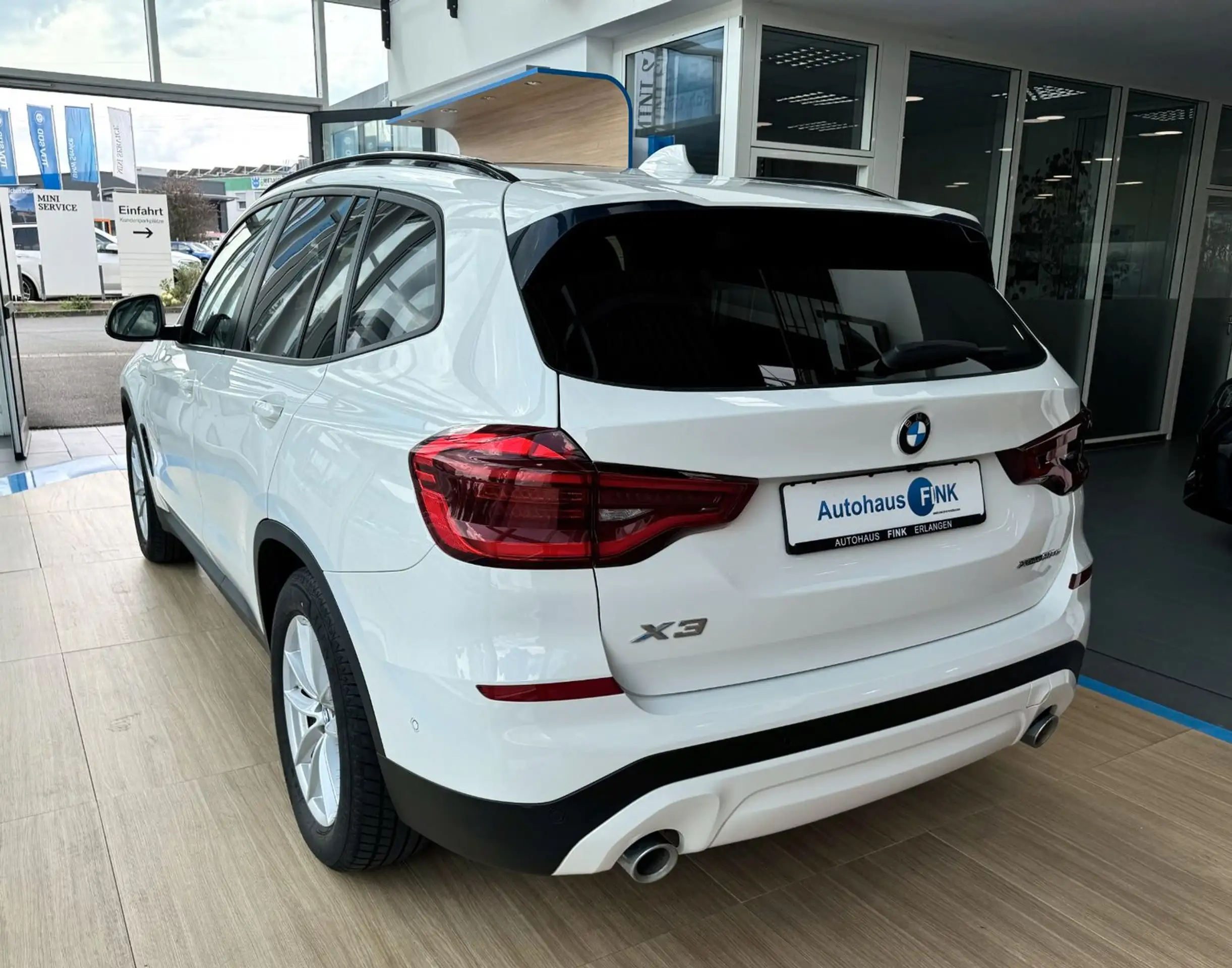 BMW - X3