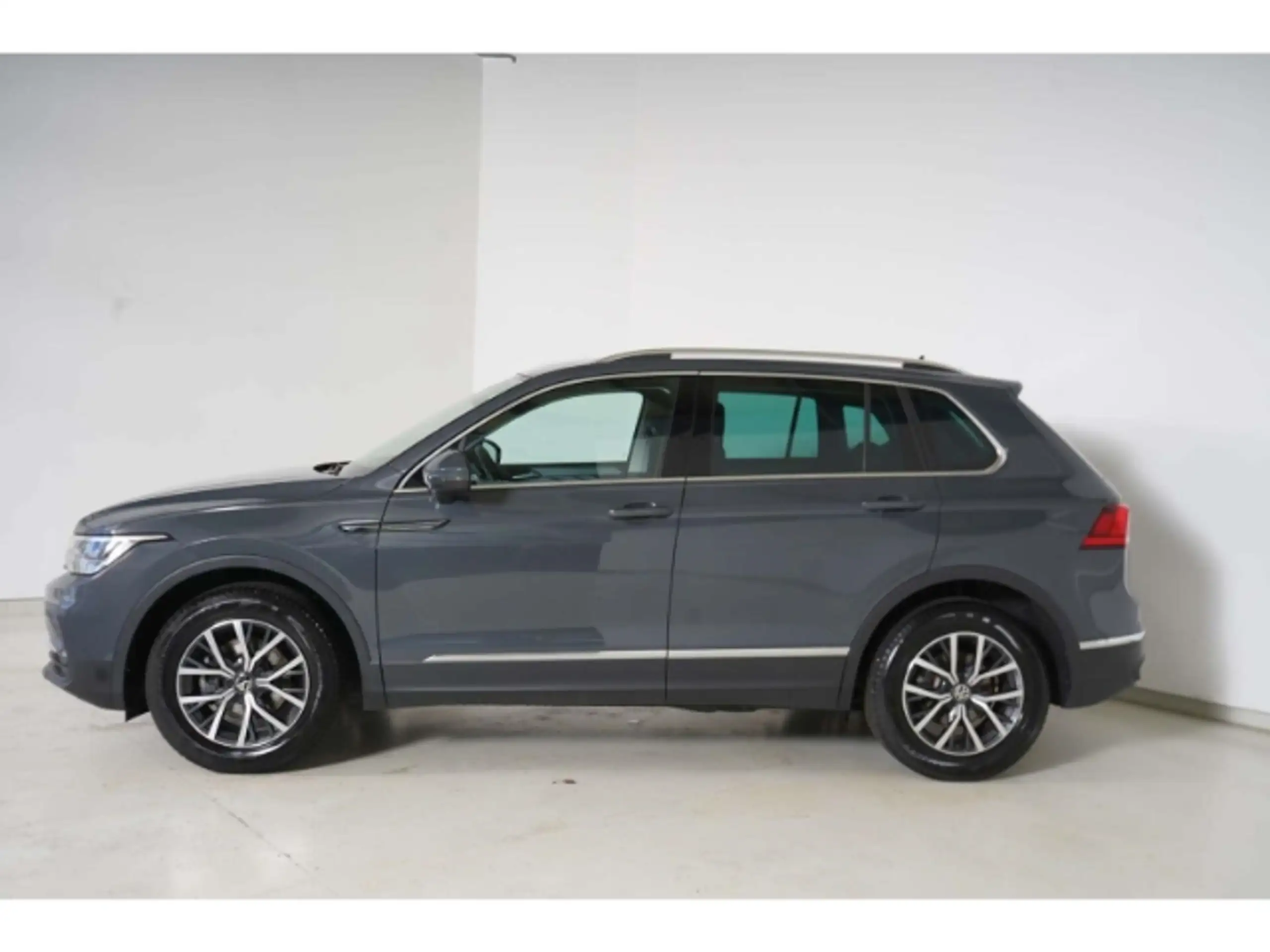 Volkswagen - Tiguan