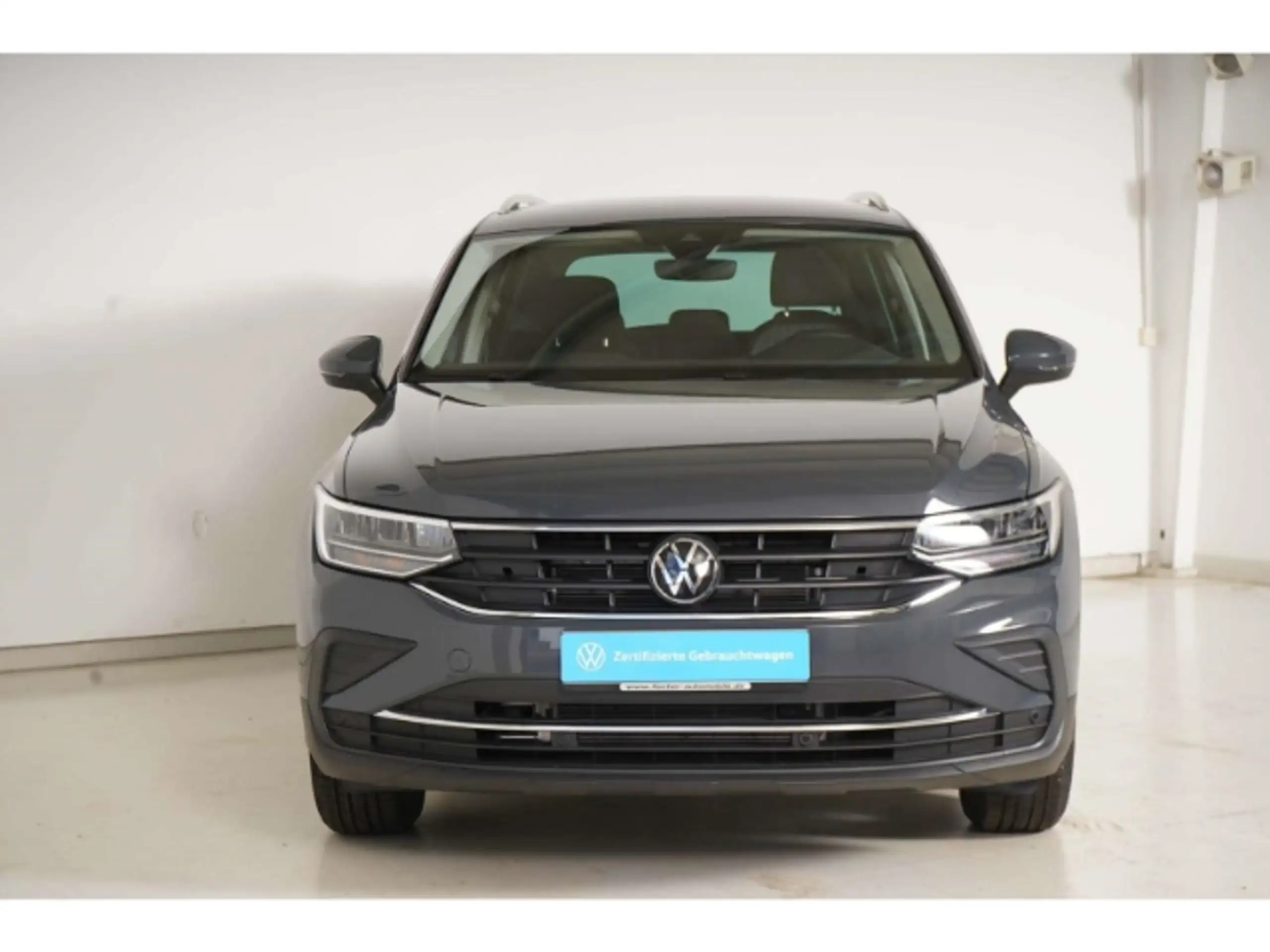 Volkswagen - Tiguan