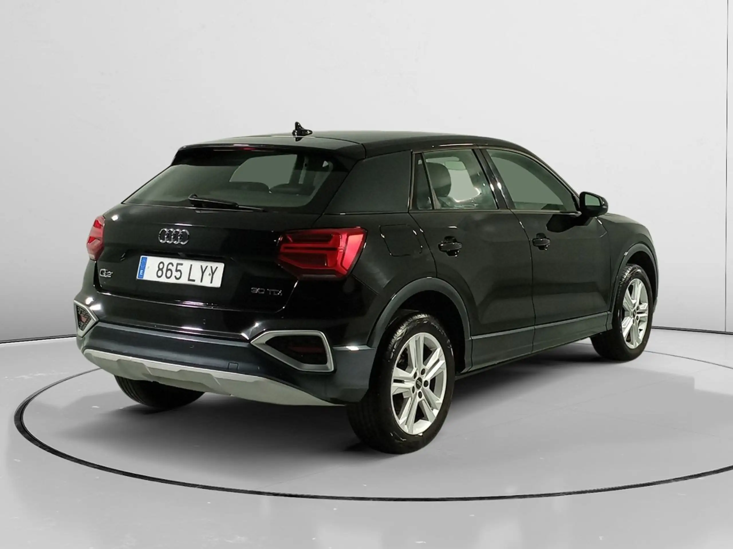 Audi - Q2