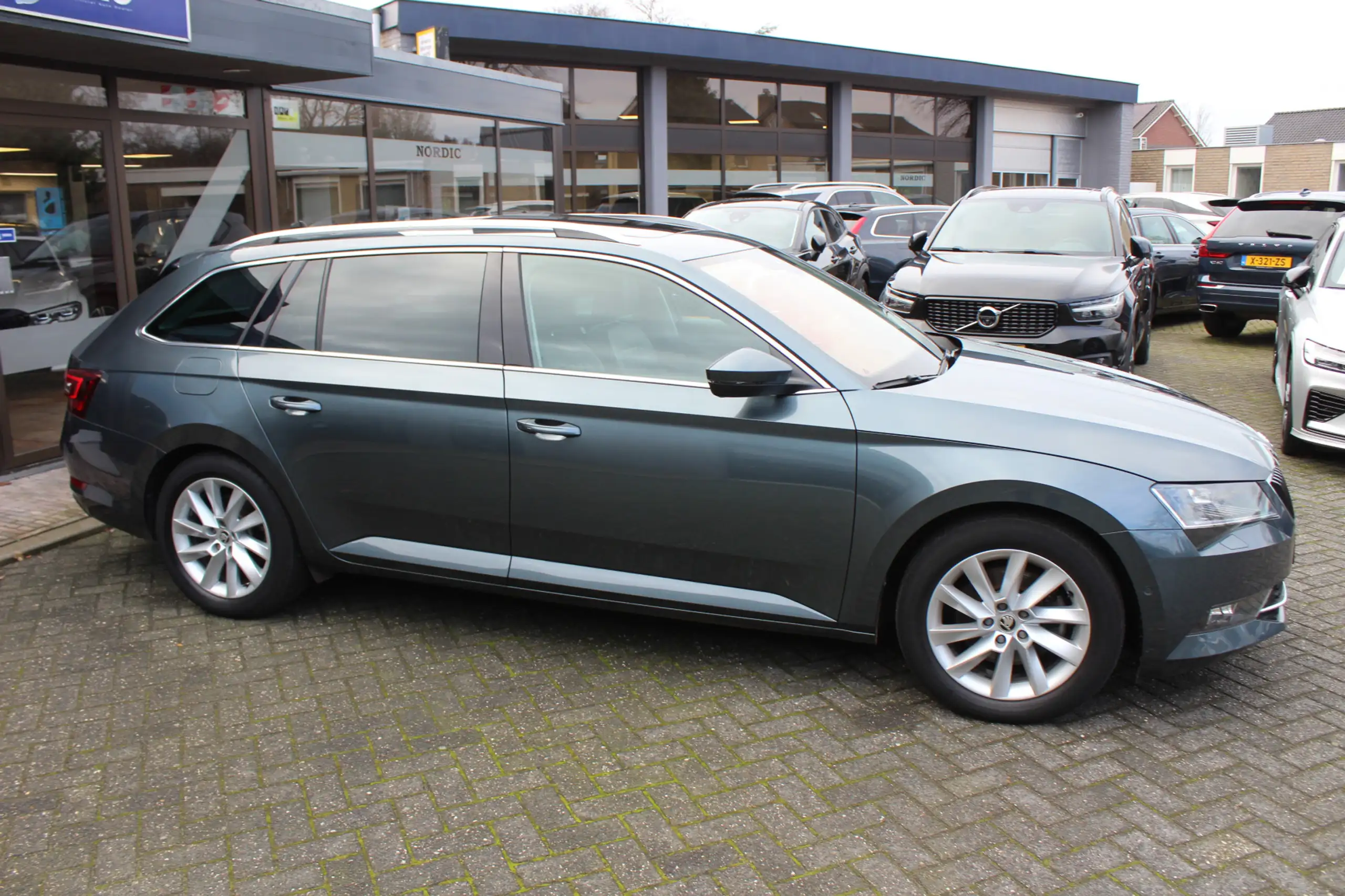 Skoda - Superb