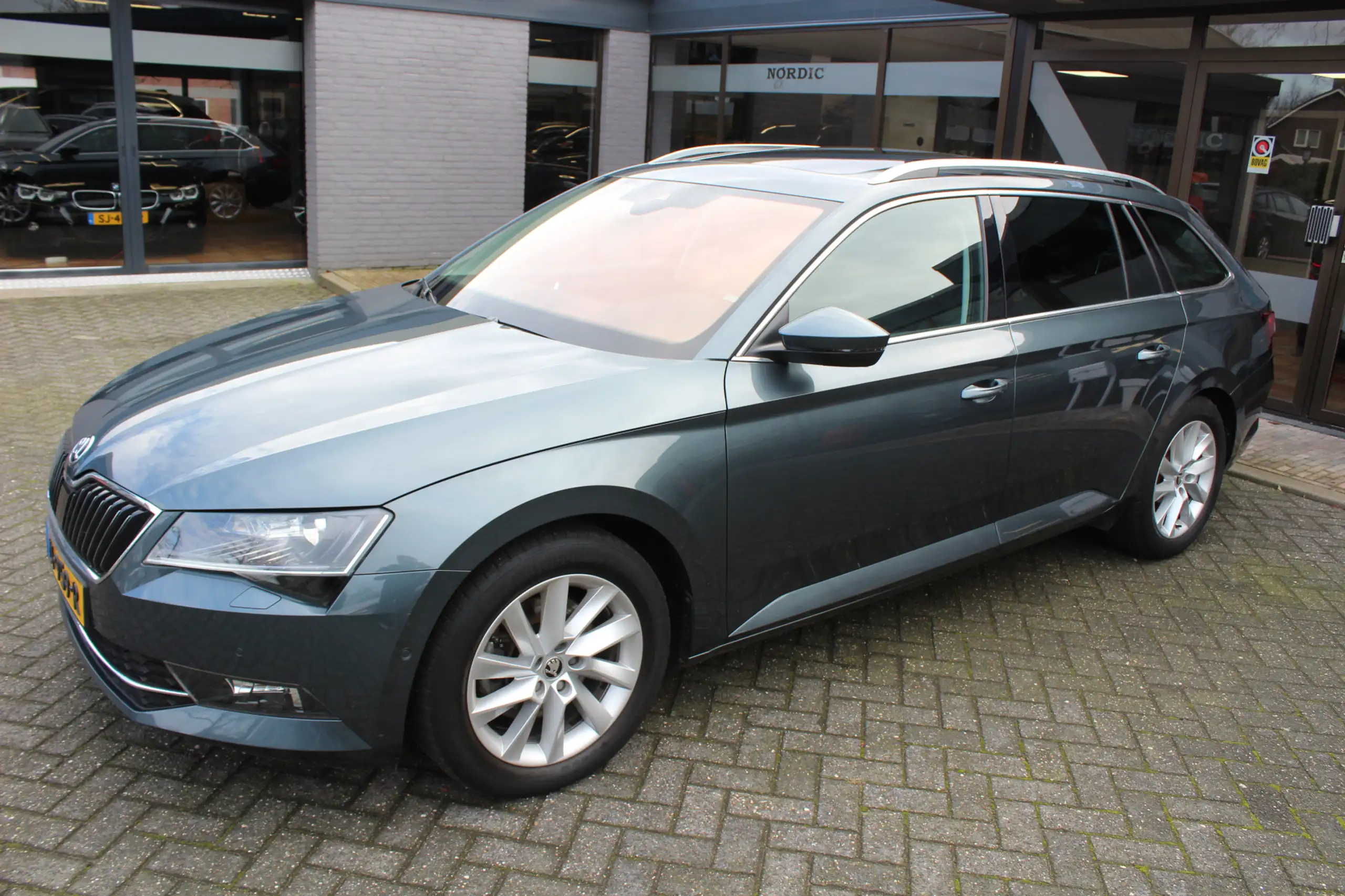 Skoda - Superb