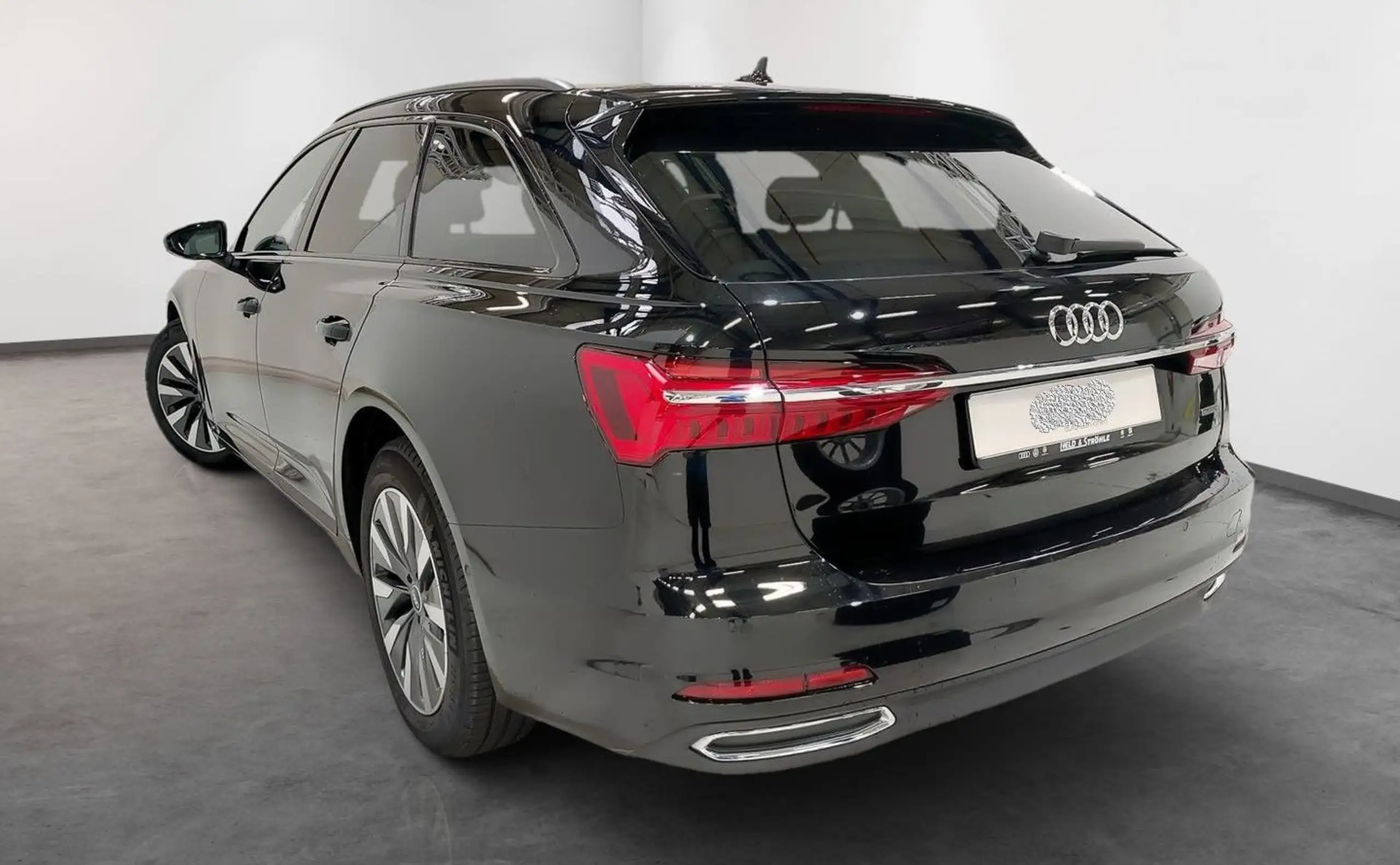 Audi - A6