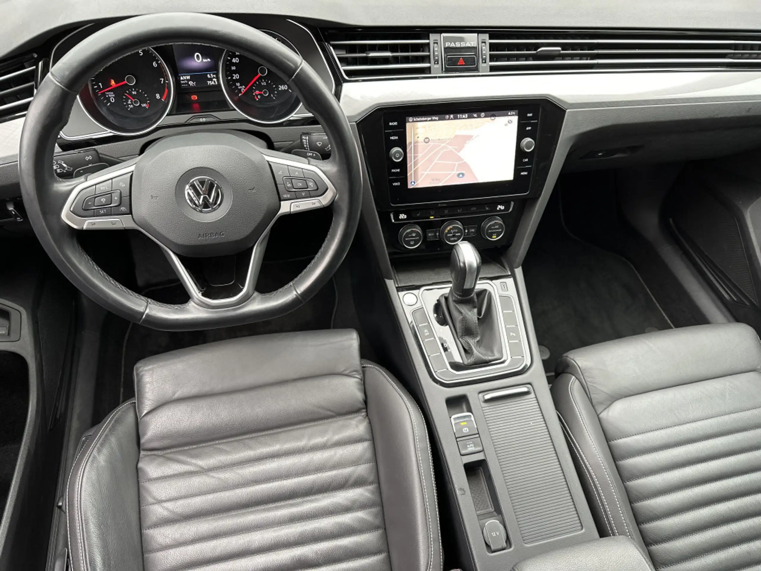 Volkswagen - Passat