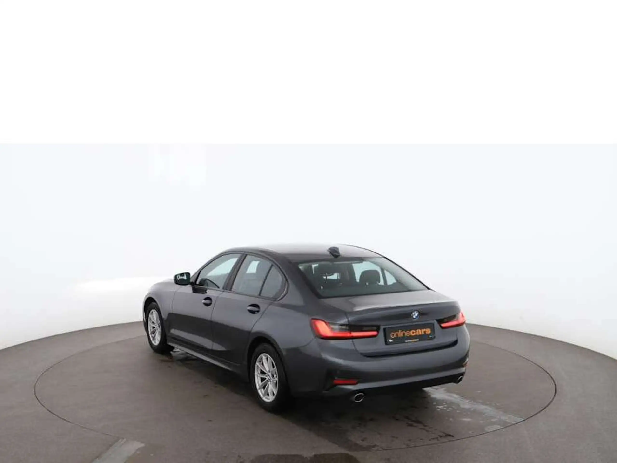 BMW - 318