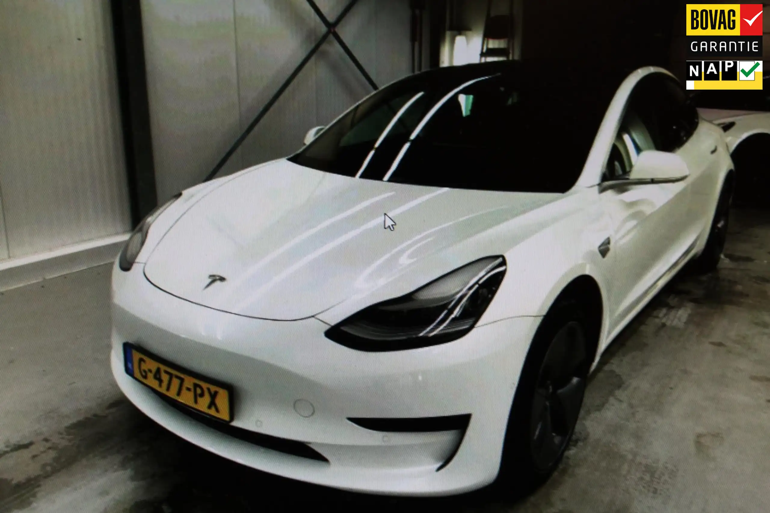 Tesla - Model 3