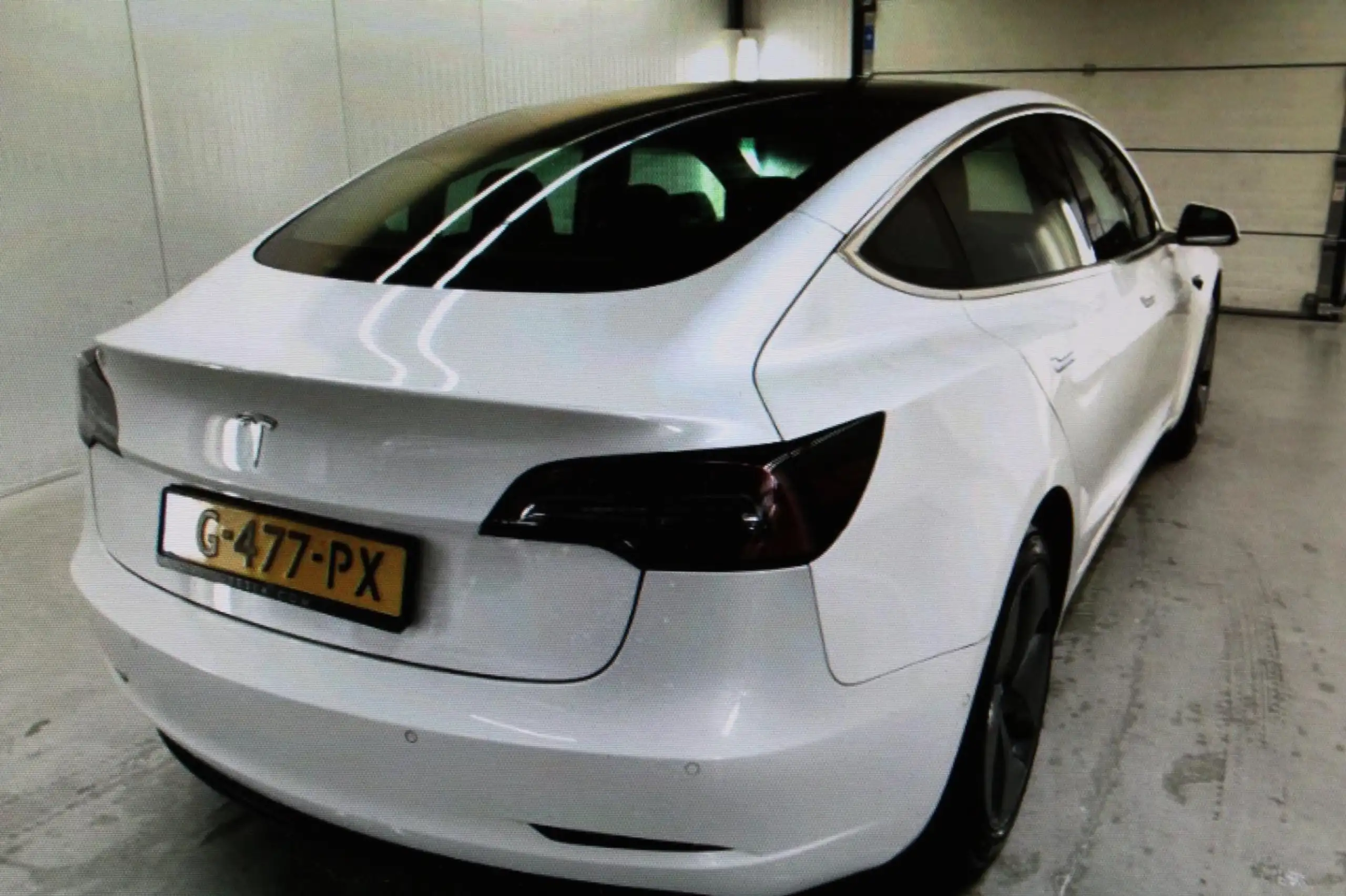 Tesla - Model 3