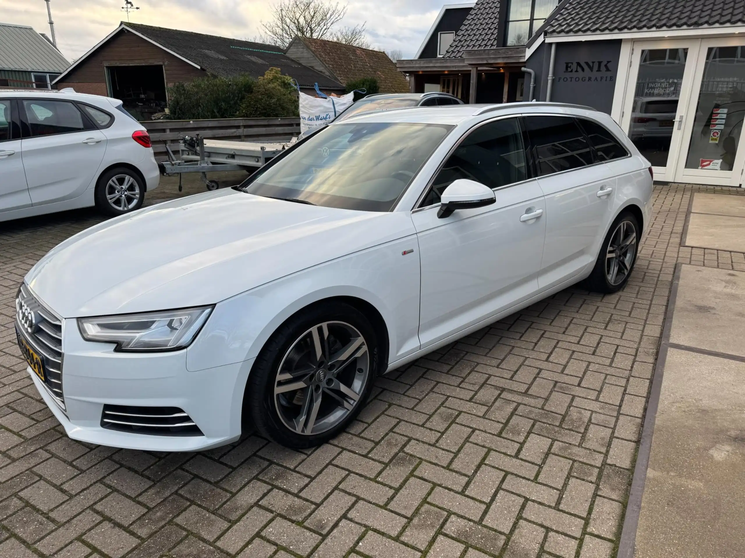 Audi - A4