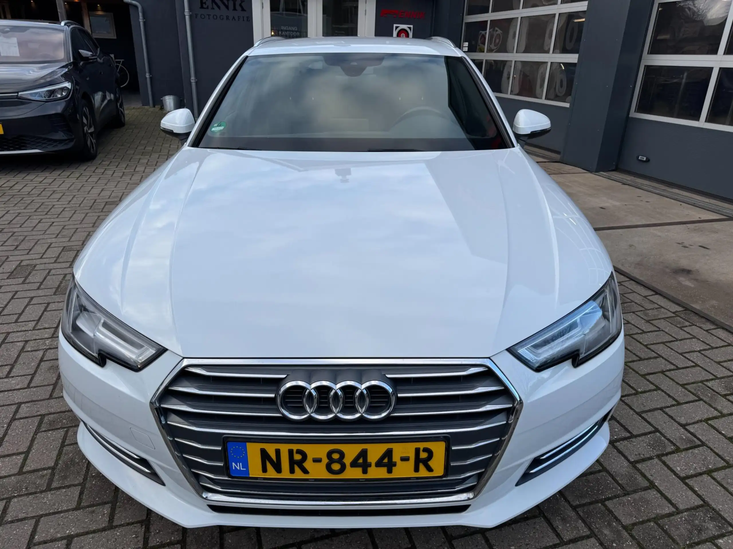 Audi - A4