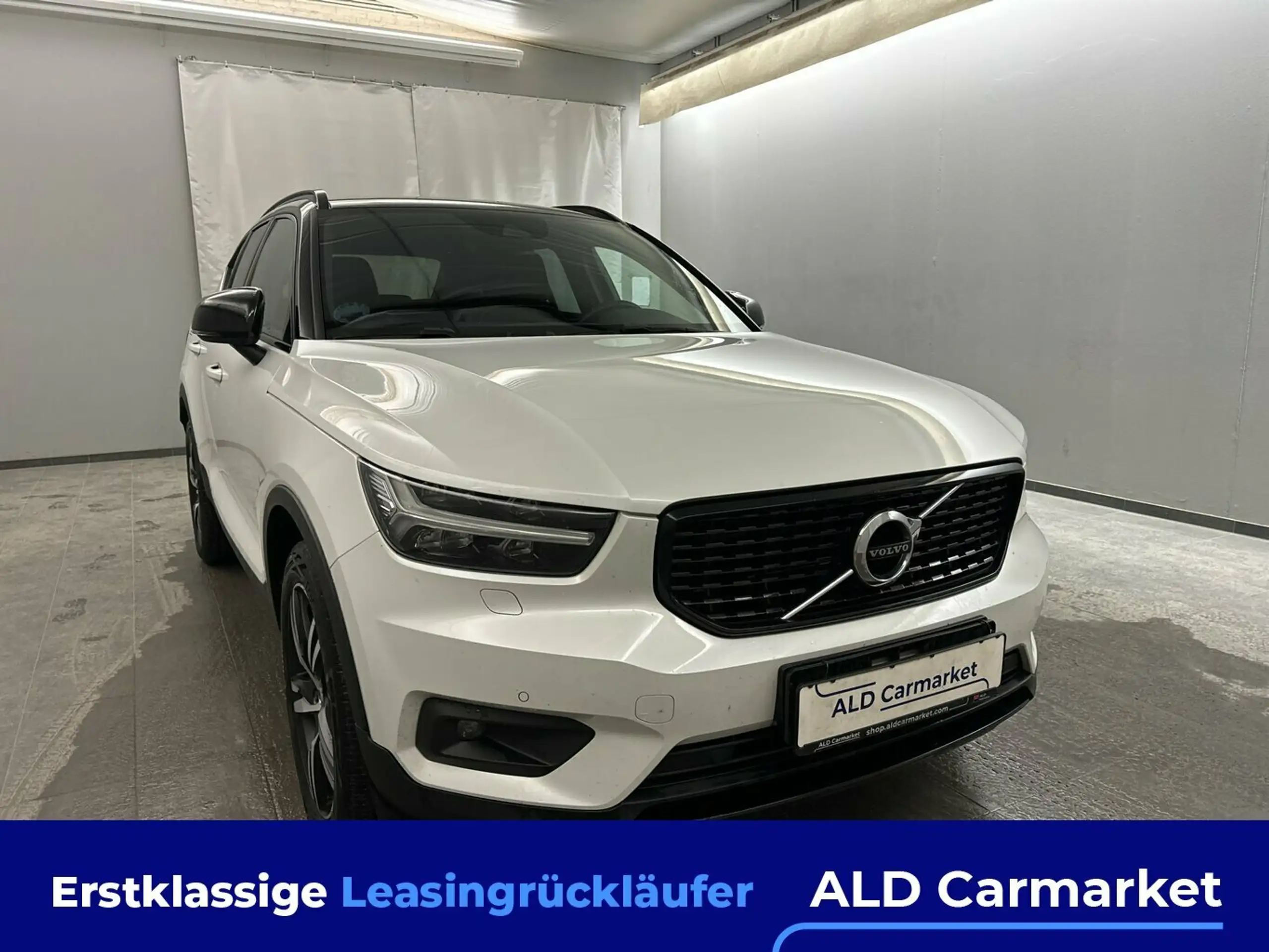 Volvo - XC40