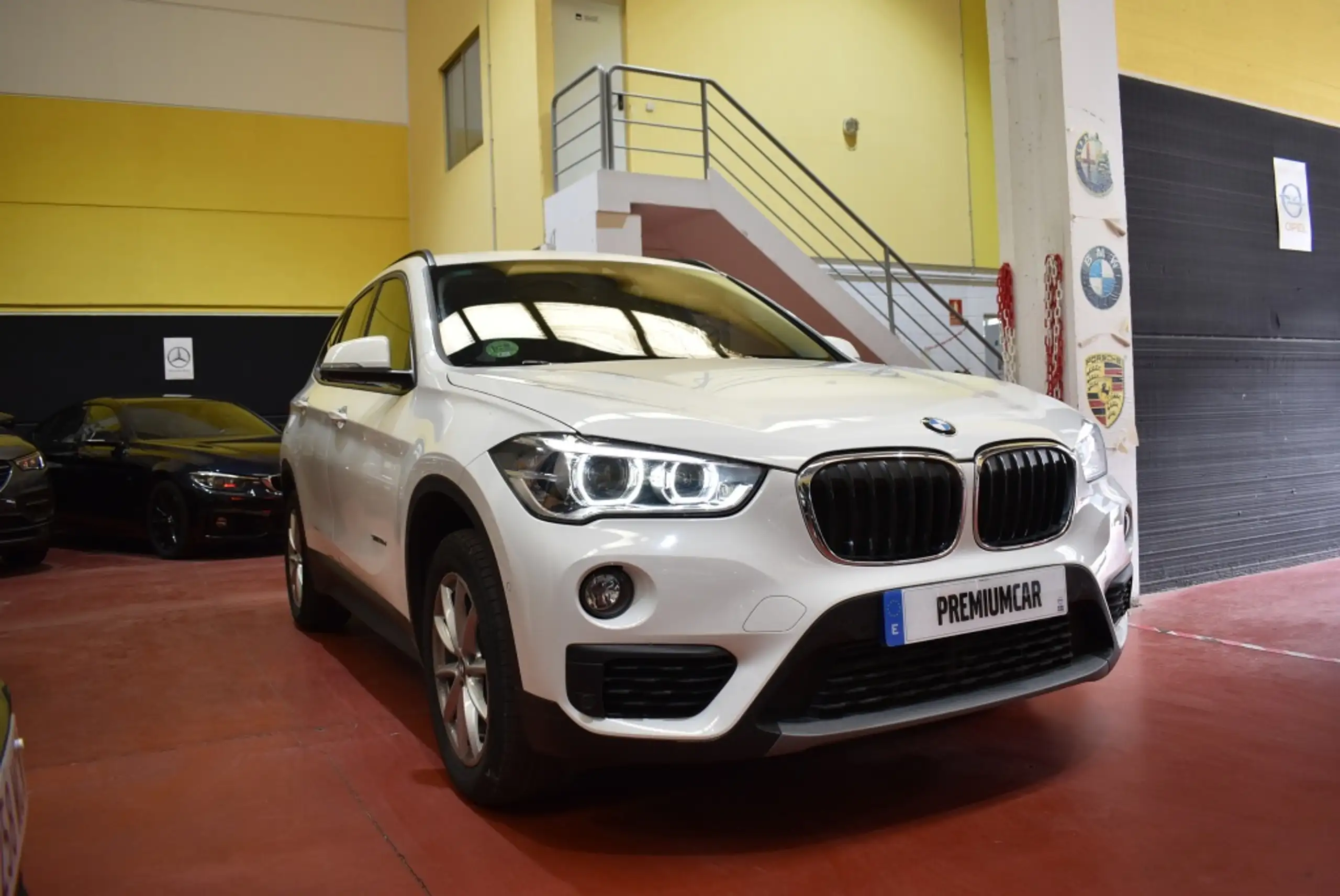 BMW - X1