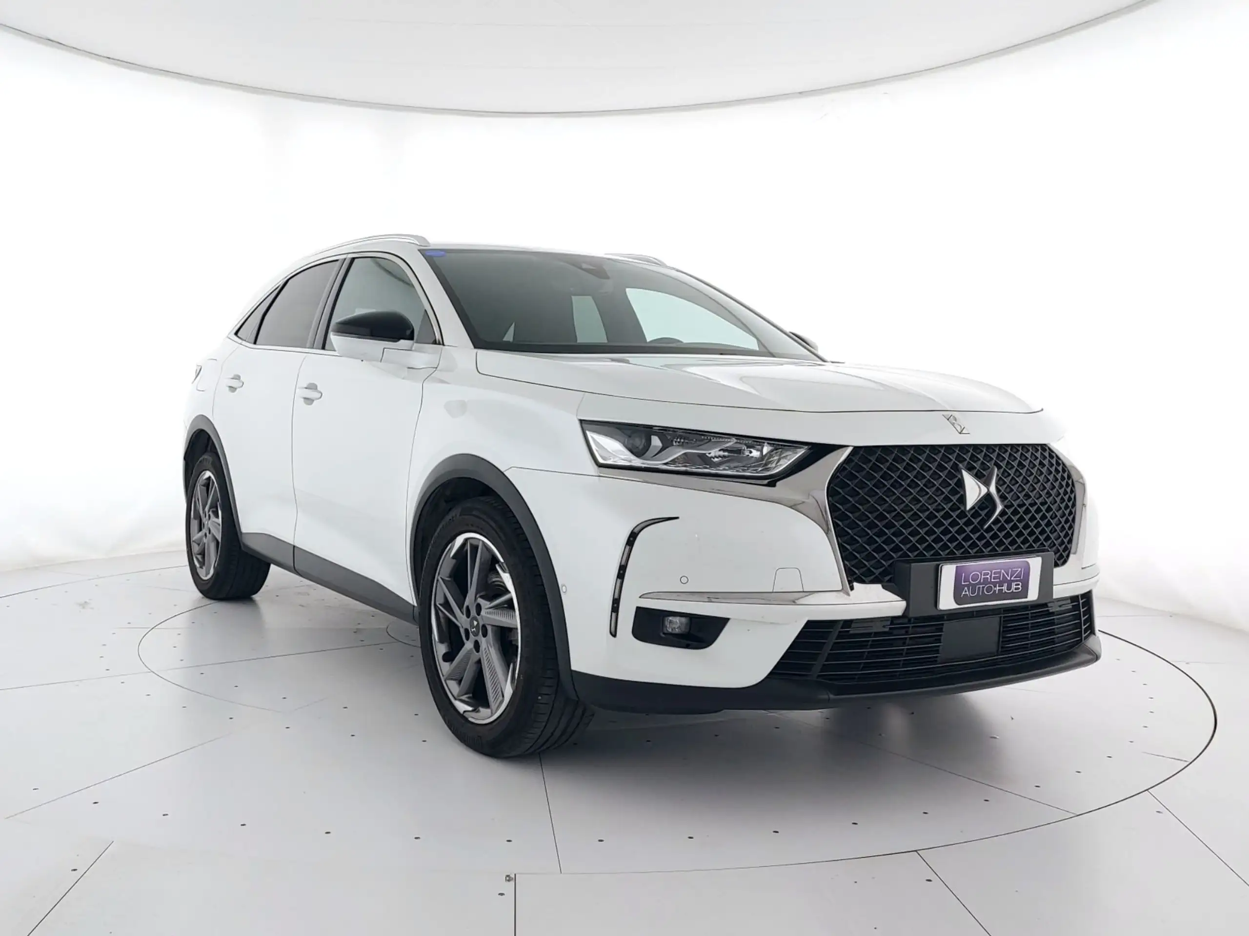 DS Automobiles - DS 7 Crossback