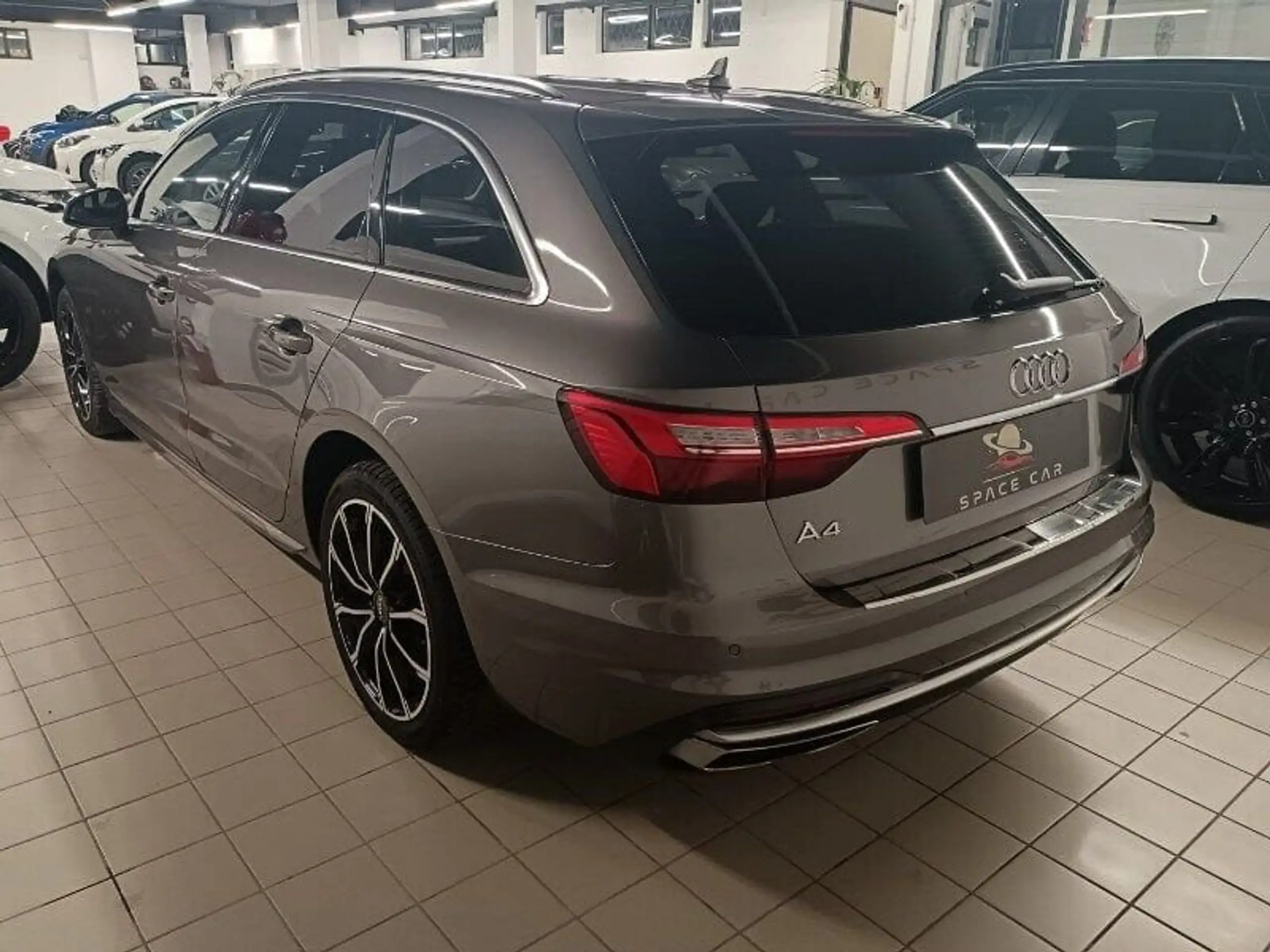 Audi - A4