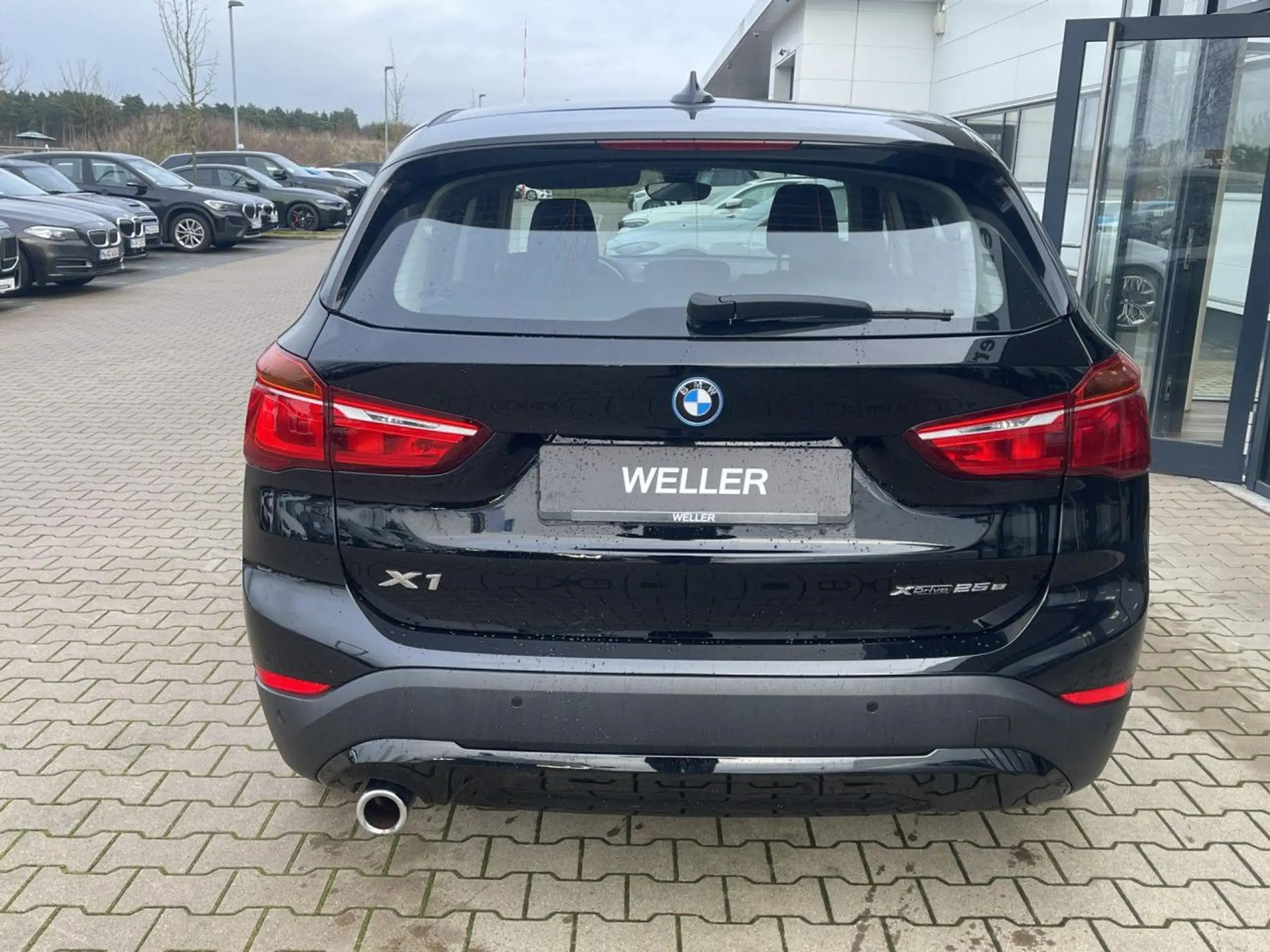 BMW - X1