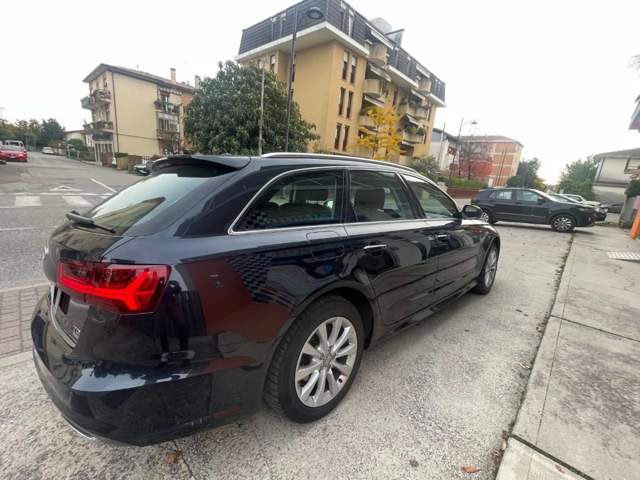 Audi - A6