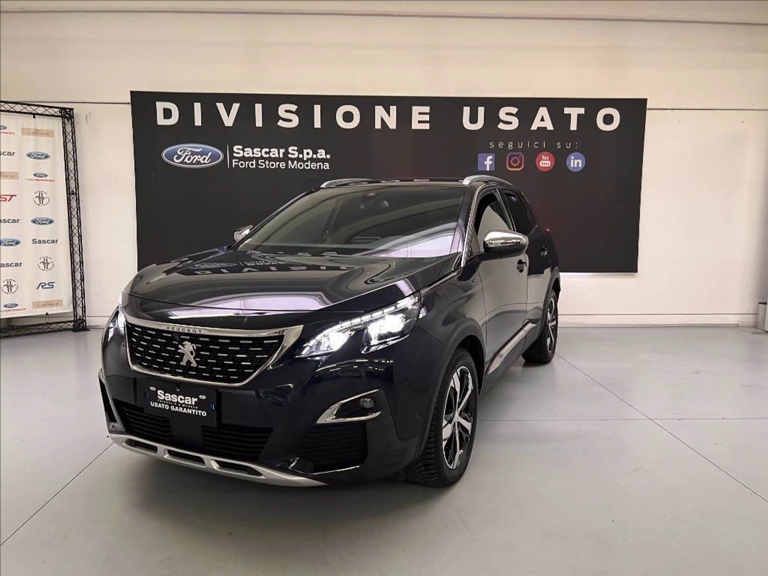 Peugeot - 3008