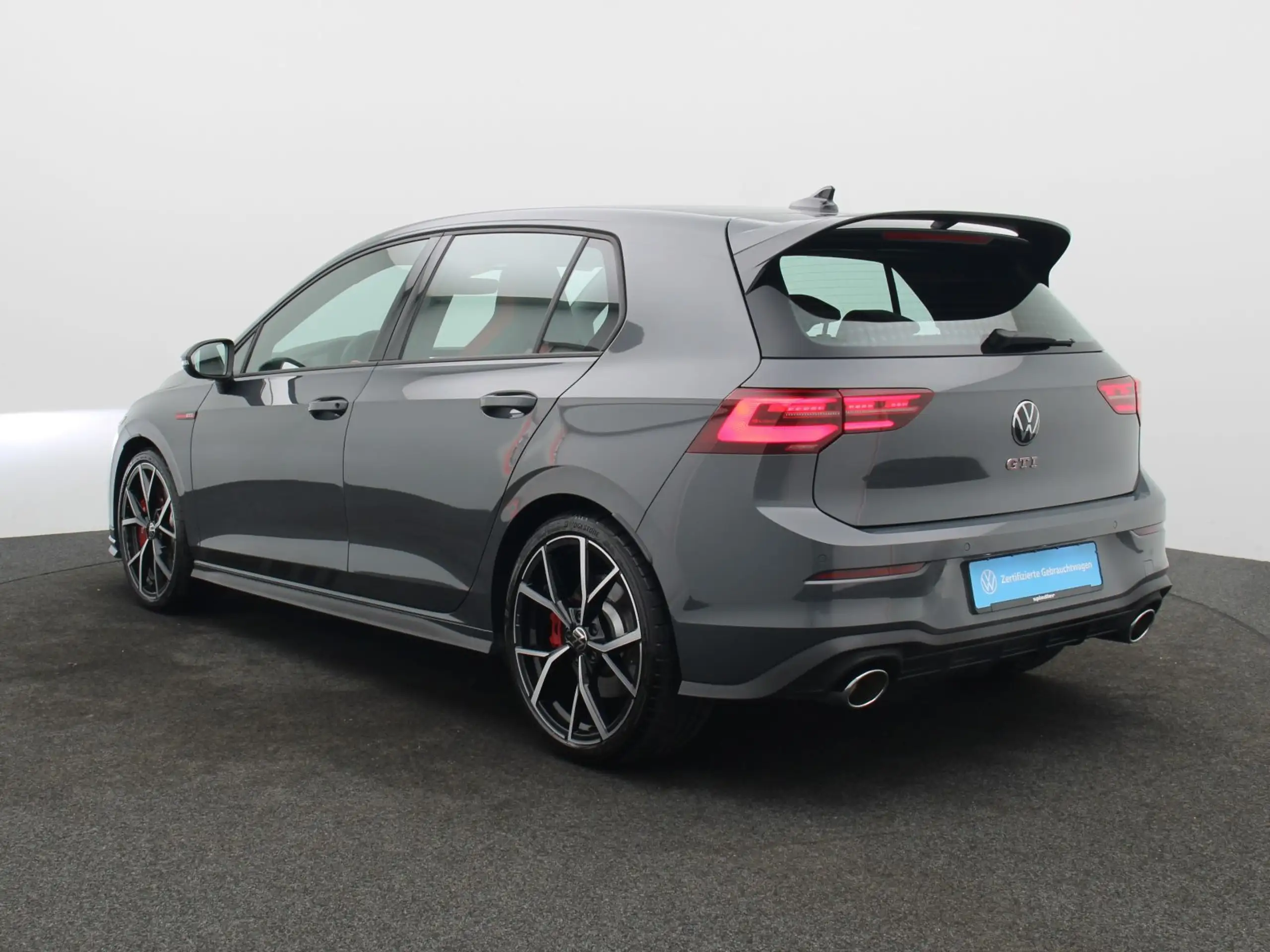 Volkswagen - Golf GTI