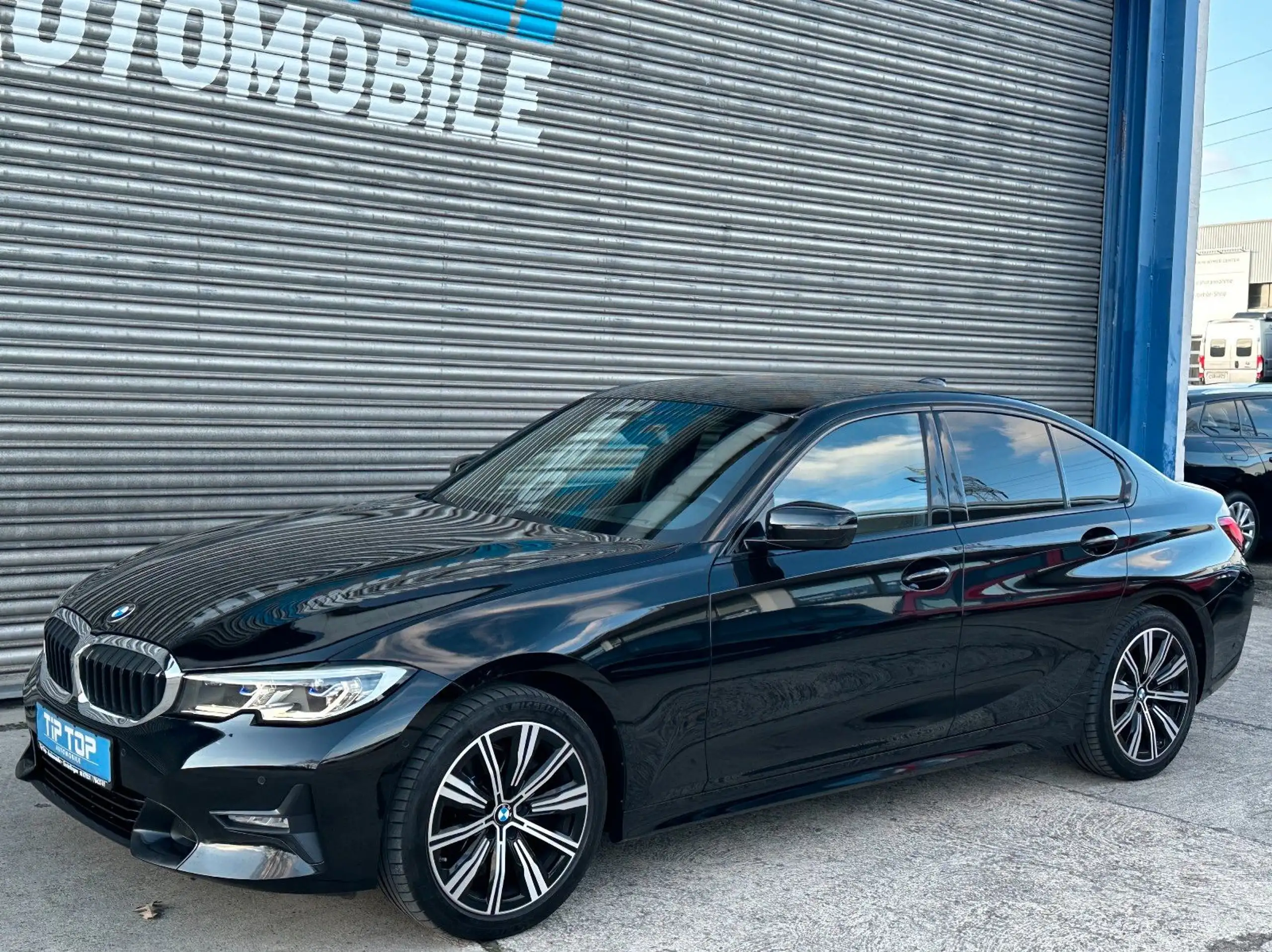 BMW 318 2019