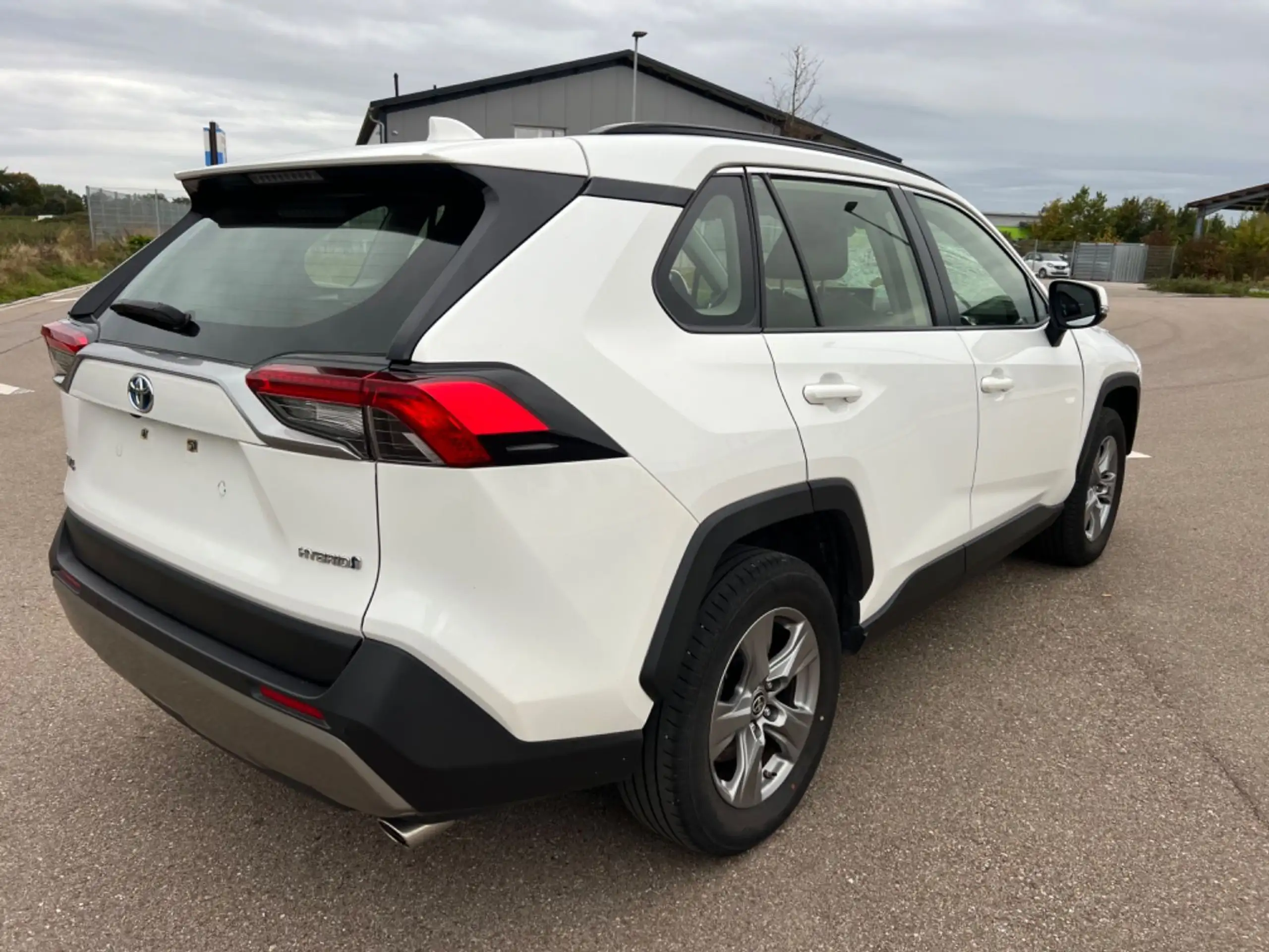 Toyota - RAV 4