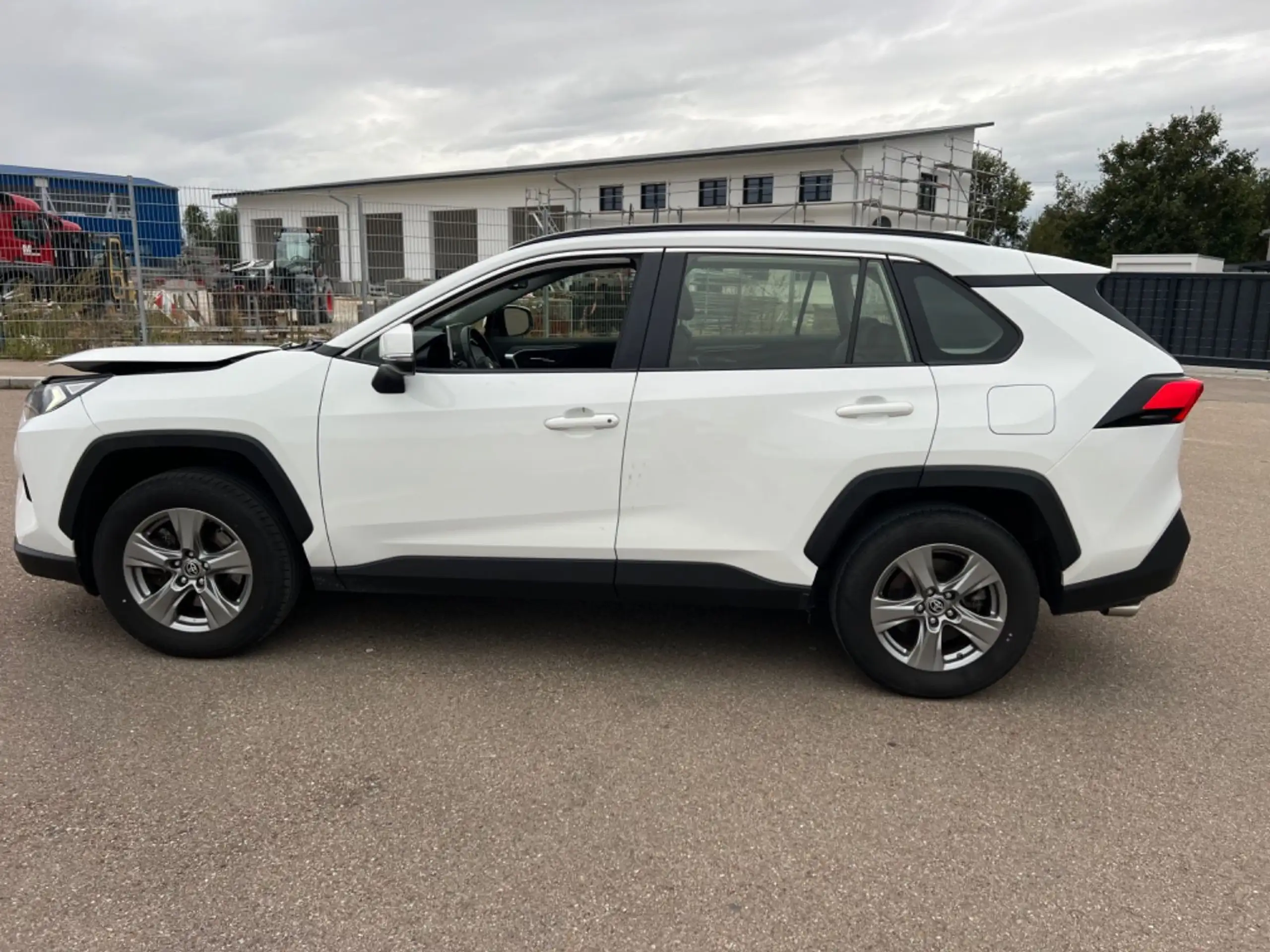 Toyota - RAV 4