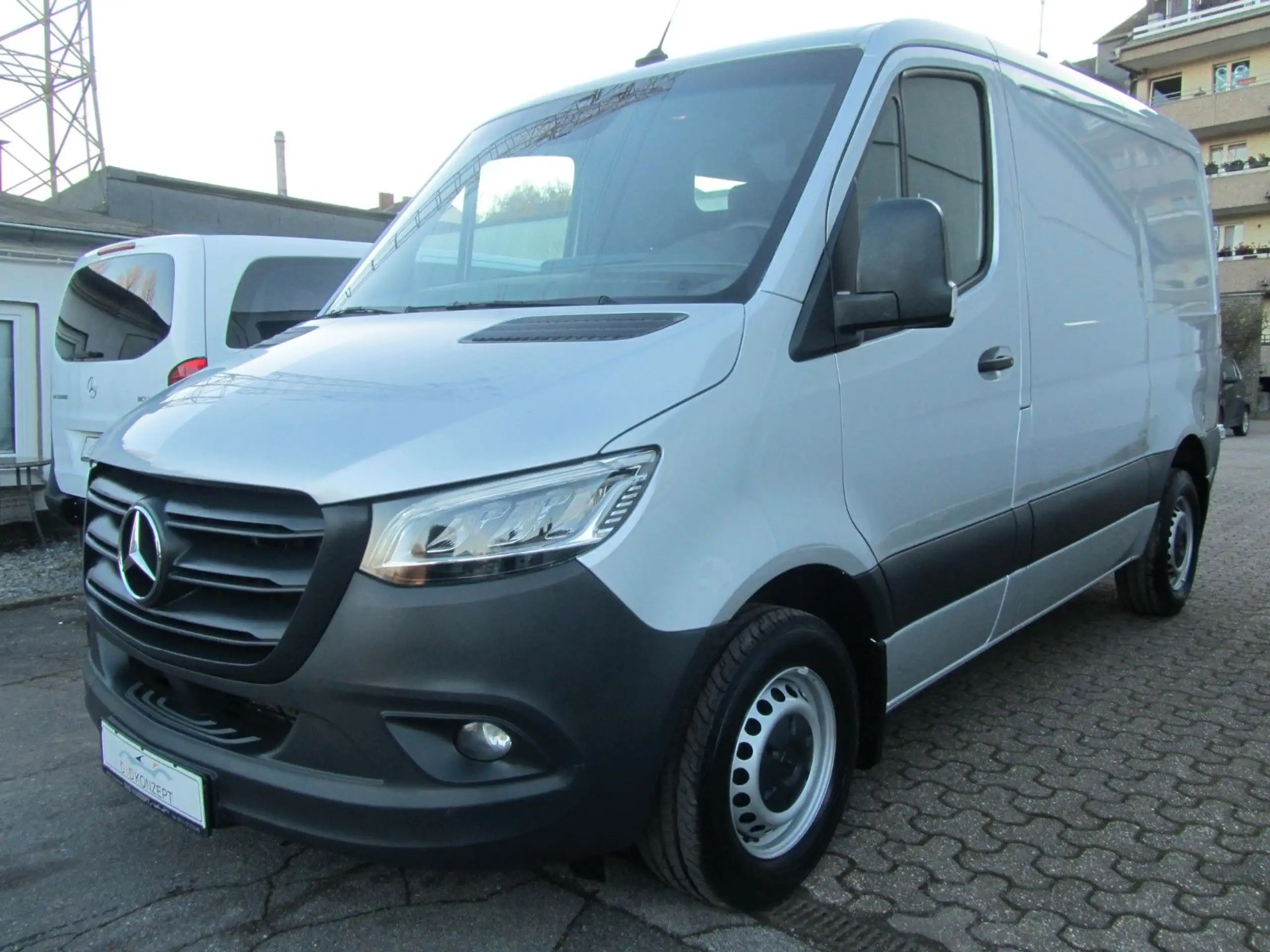 Mercedes-Benz - Sprinter