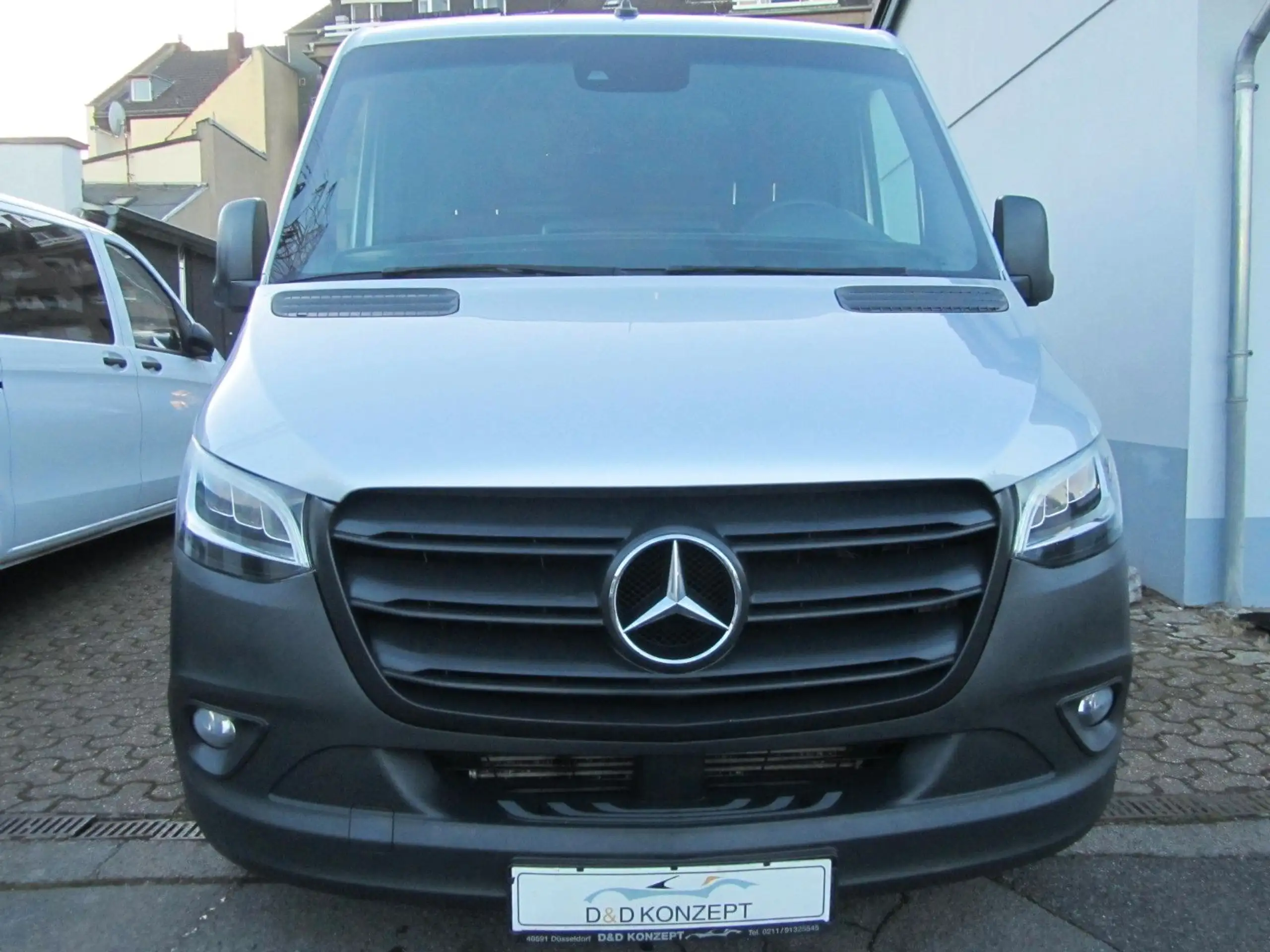 Mercedes-Benz - Sprinter