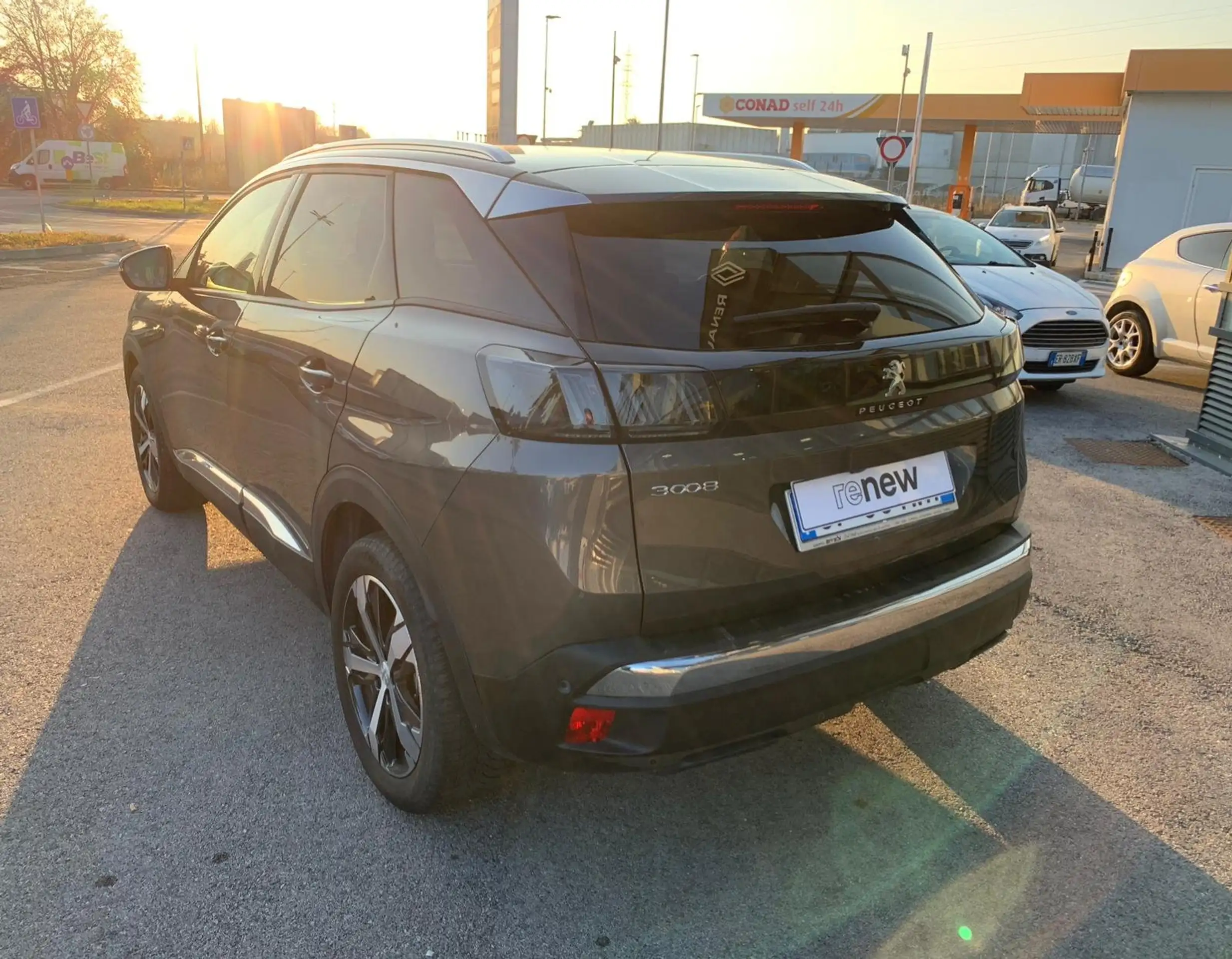 Peugeot - 3008