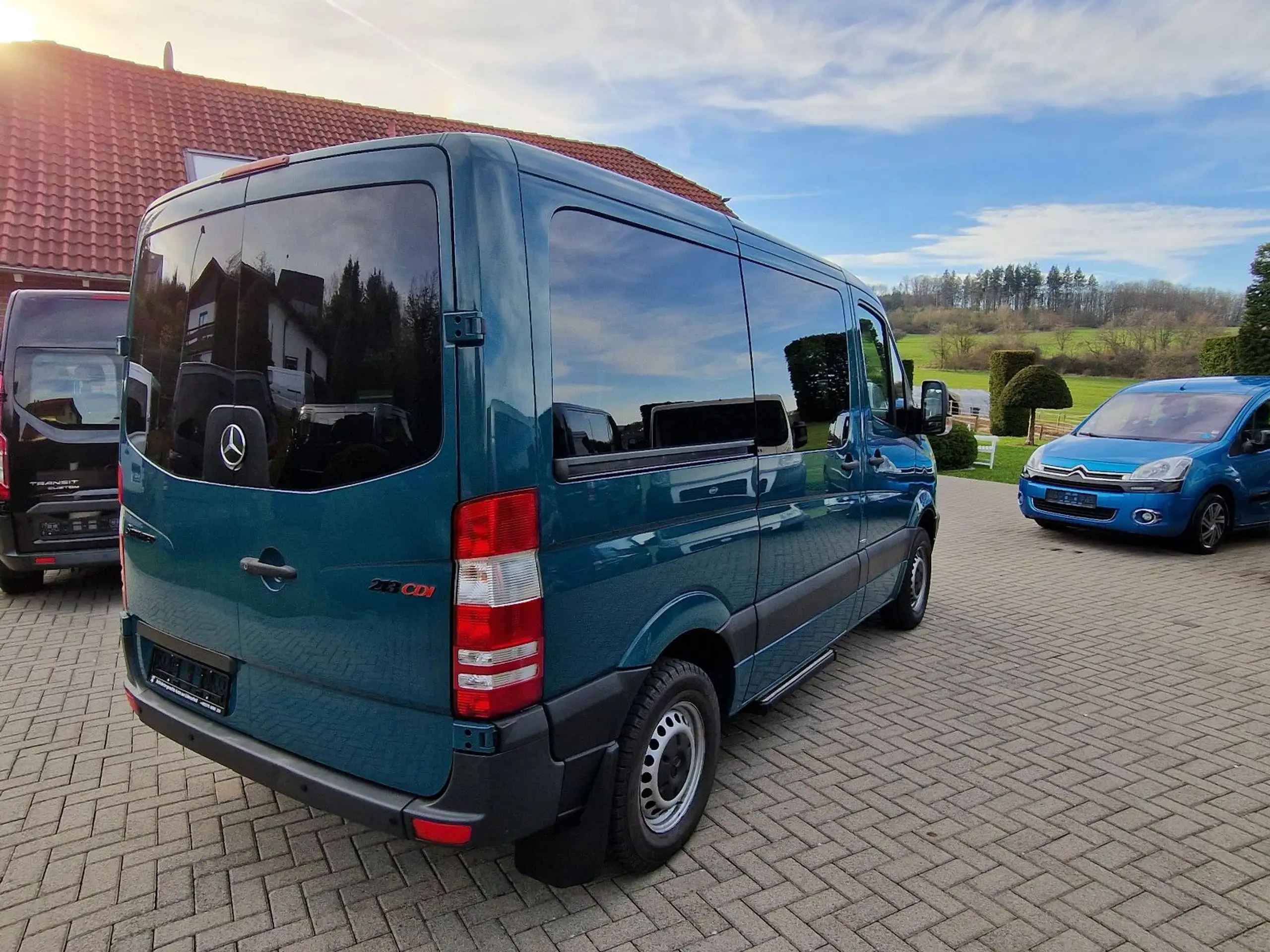 Mercedes-Benz - Sprinter