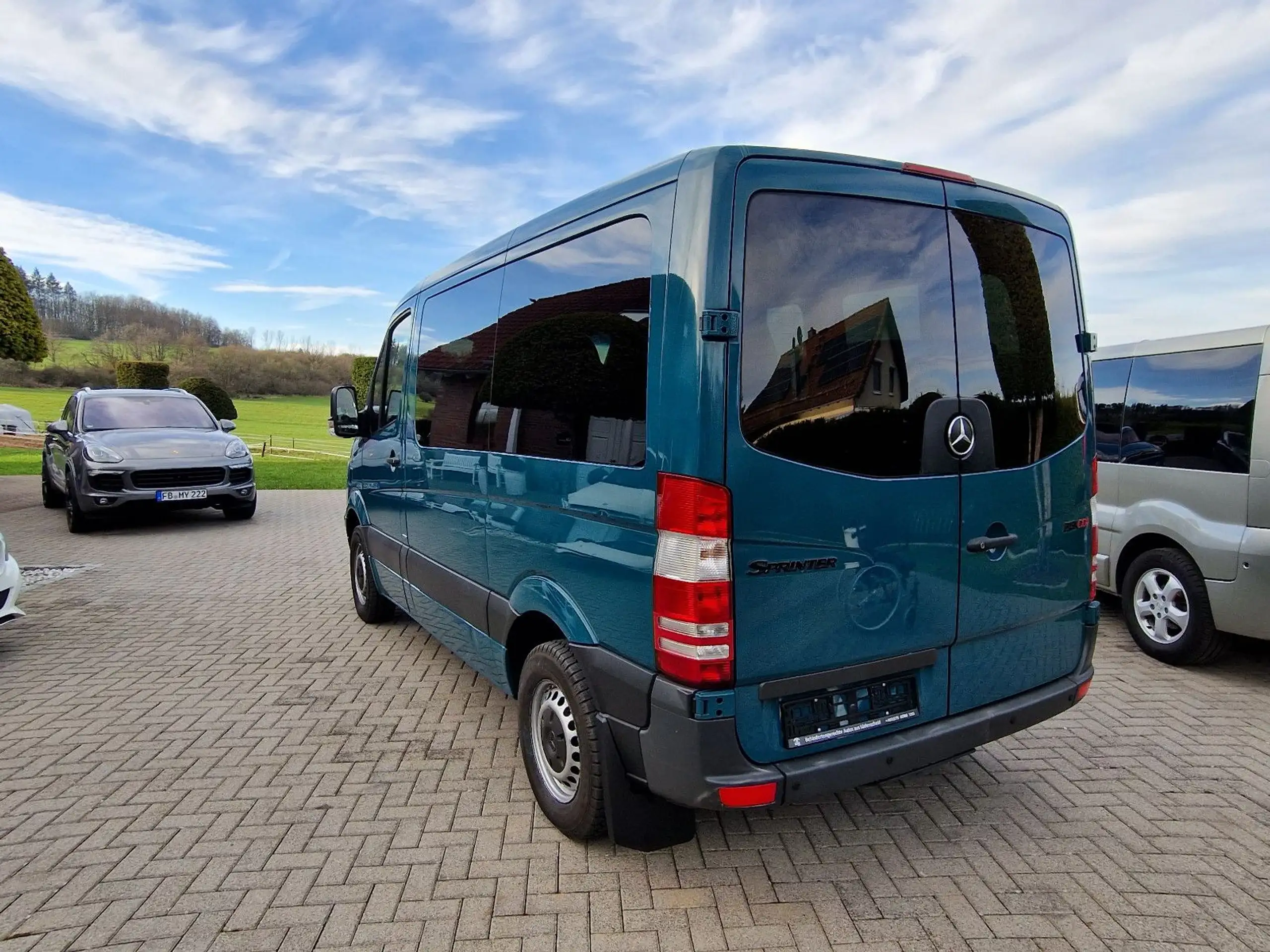 Mercedes-Benz - Sprinter